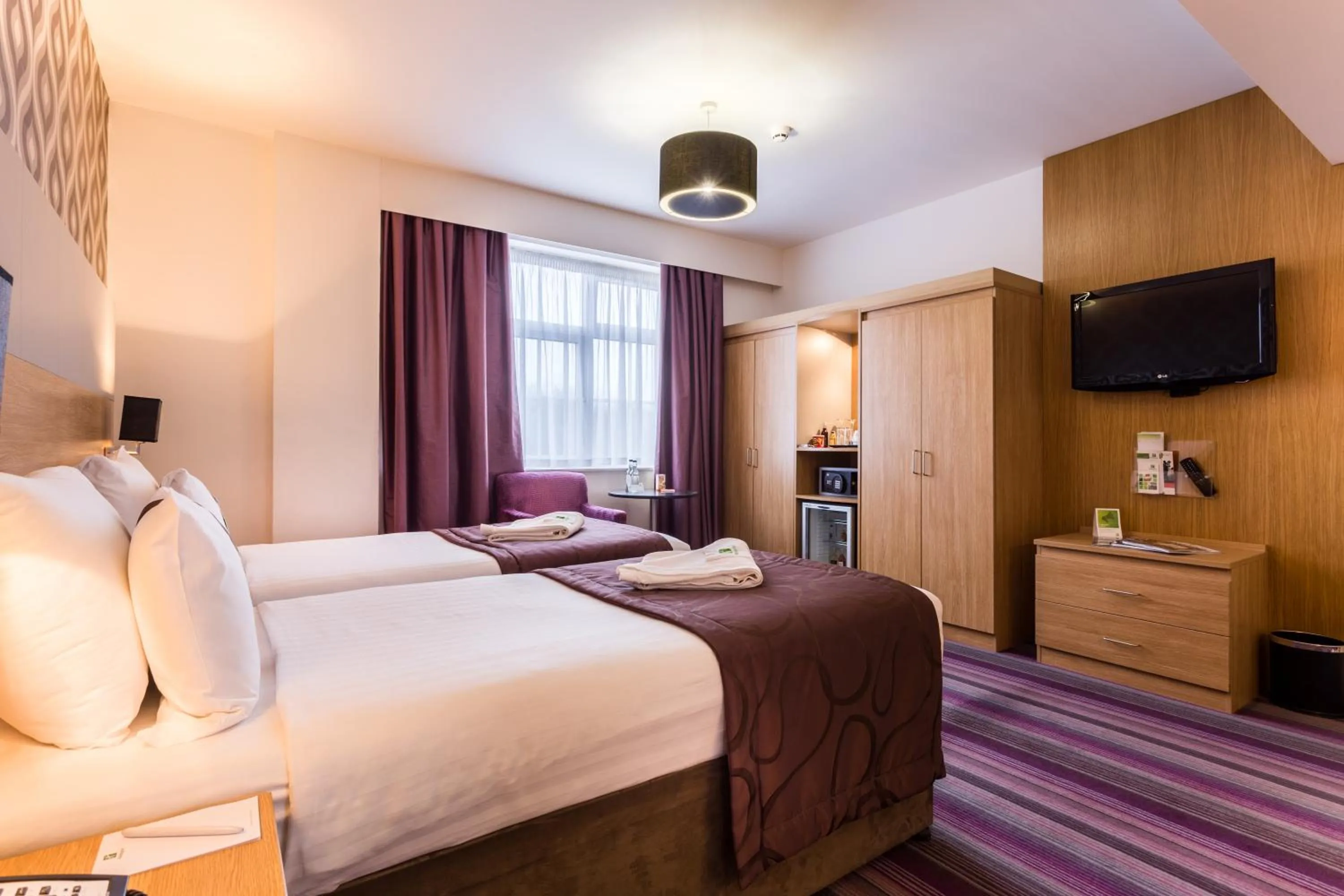 Day, Bed in Holiday Inn Darlington-A1 Scotch Corner by IHG