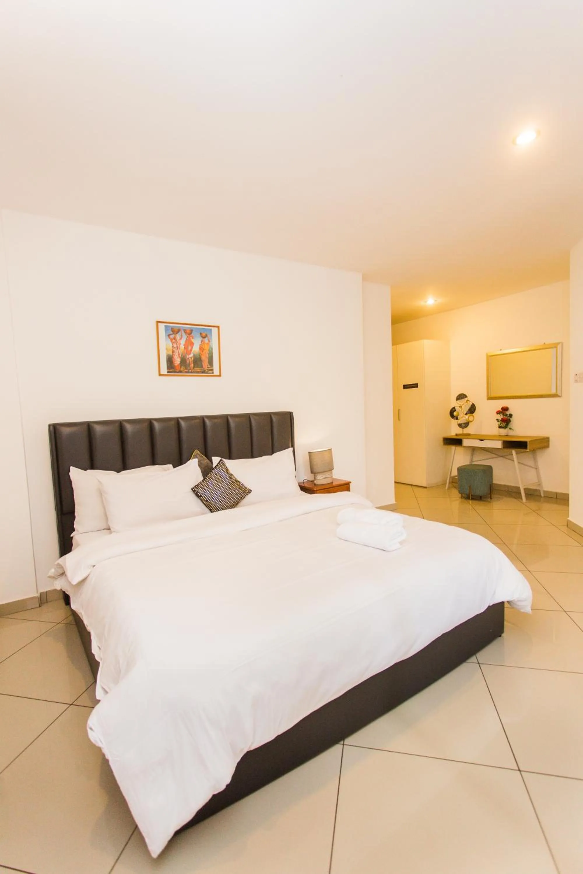 Bedroom, Bed in Accra Luxury Apartments at Clifton Place