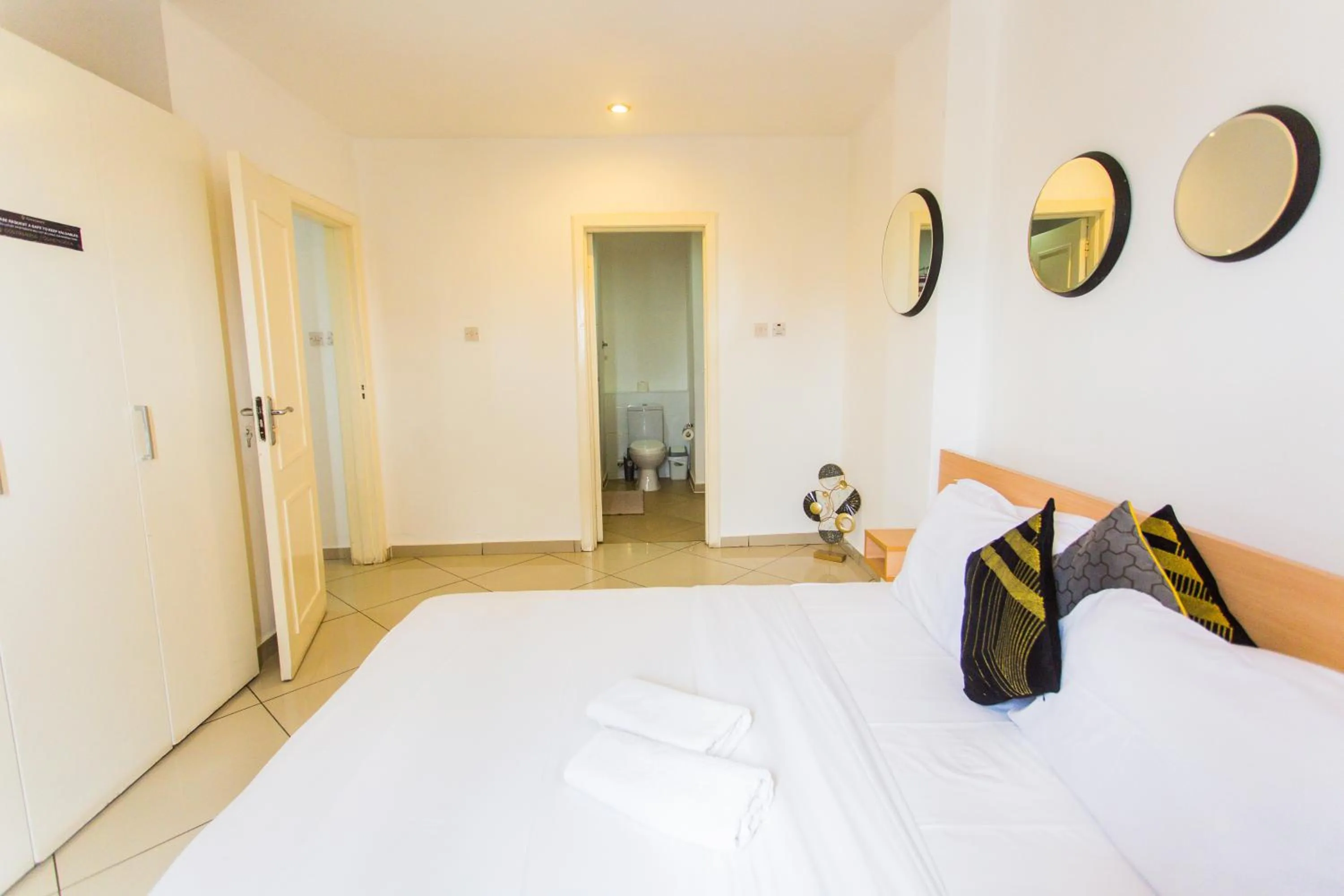 Bedroom, Bed in Accra Luxury Apartments at Clifton Place