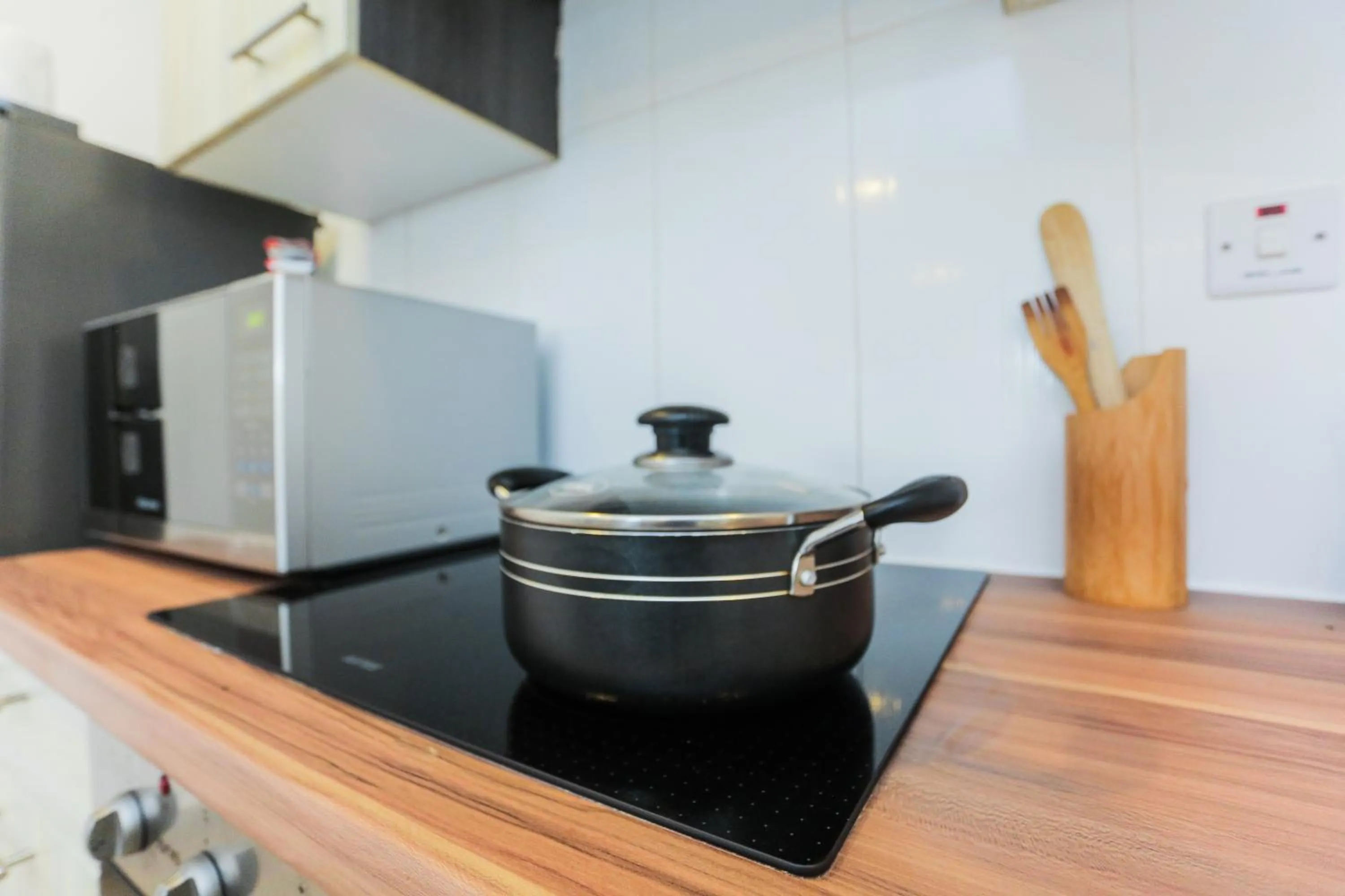 Kitchen or kitchenette in Accra Luxury Apartments at Clifton Place