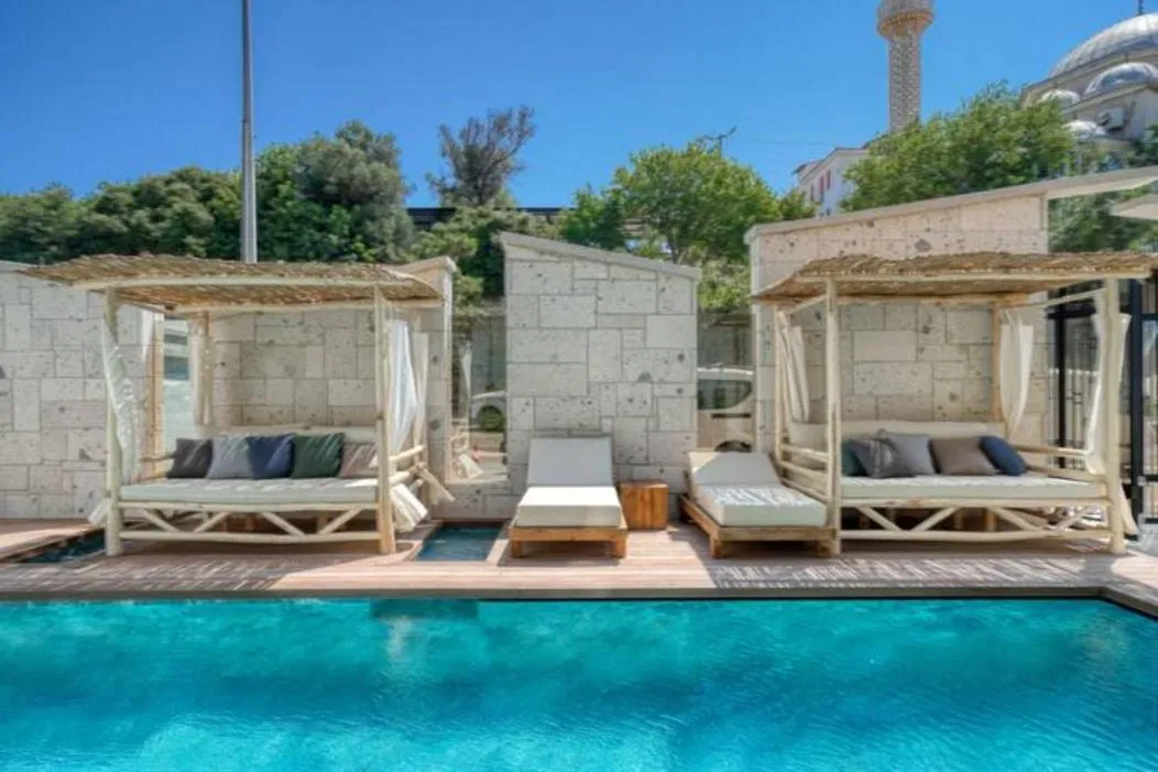 Swimming pool in Ayayorgi Homes