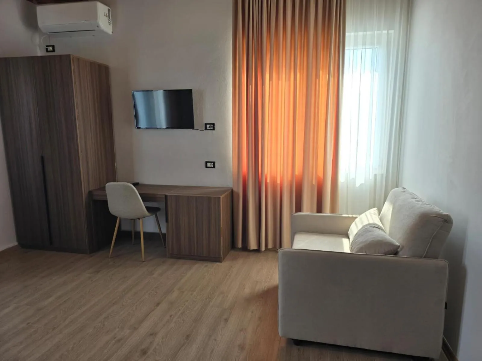 Property building in Hotel Aleks