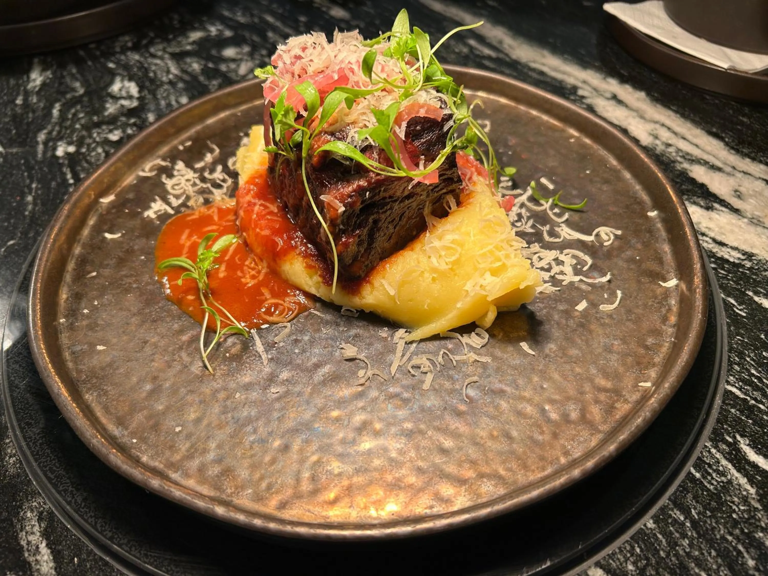 Restaurant/places to eat in Hotel Grand Chancellor Auckland