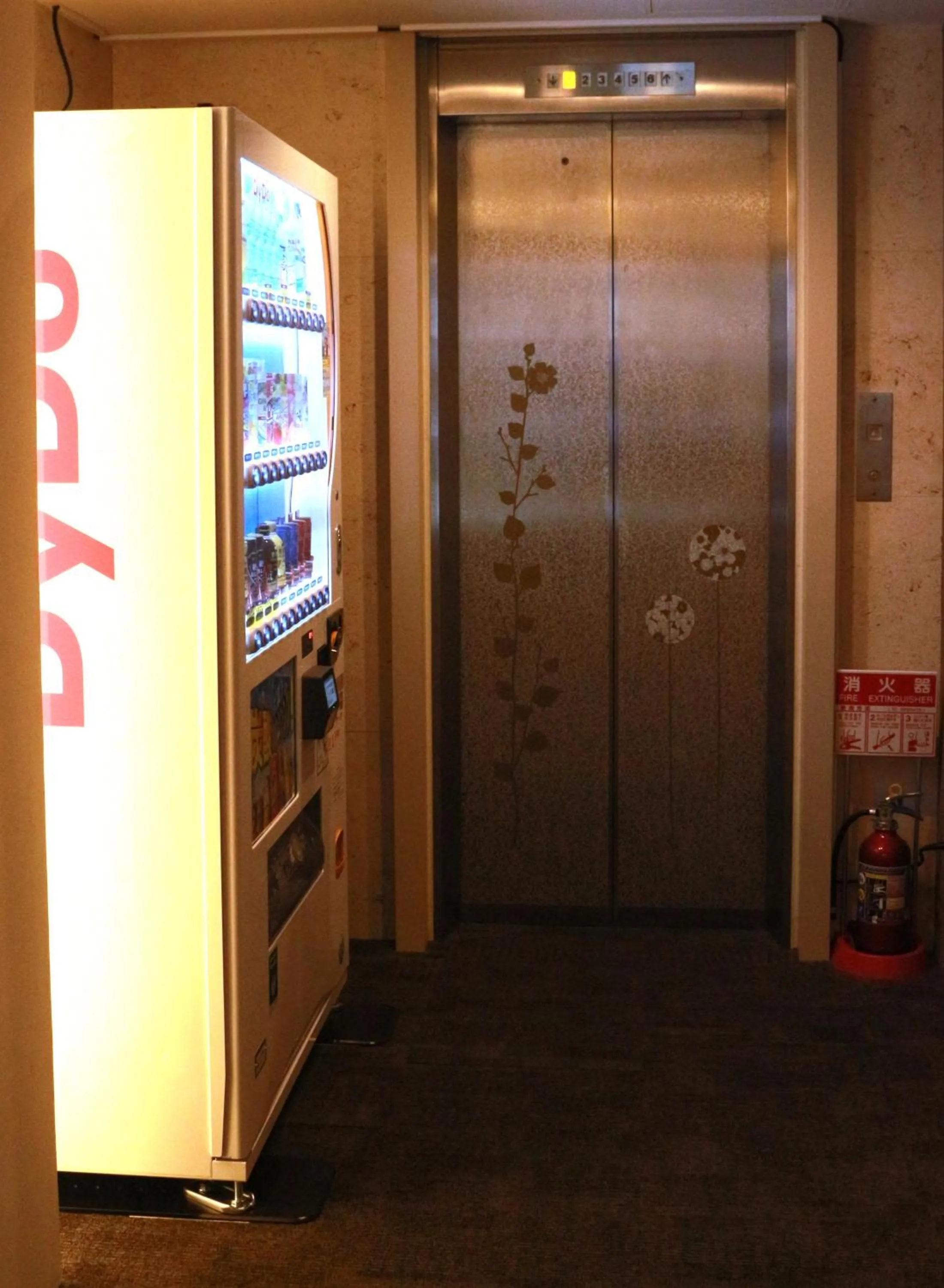 elevator in Hostel OSAKA