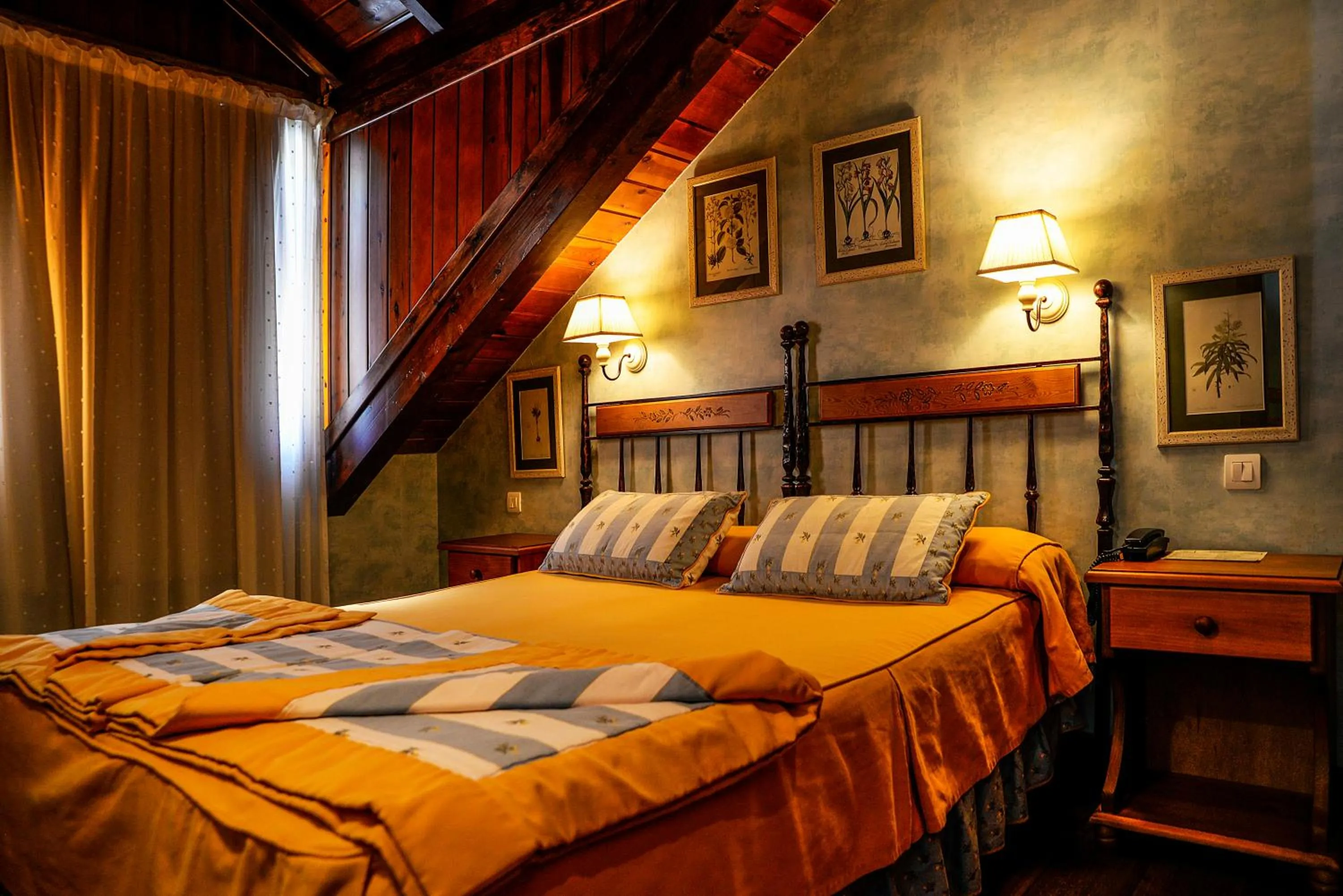 Bedroom in Hotel Pradas Ordesa