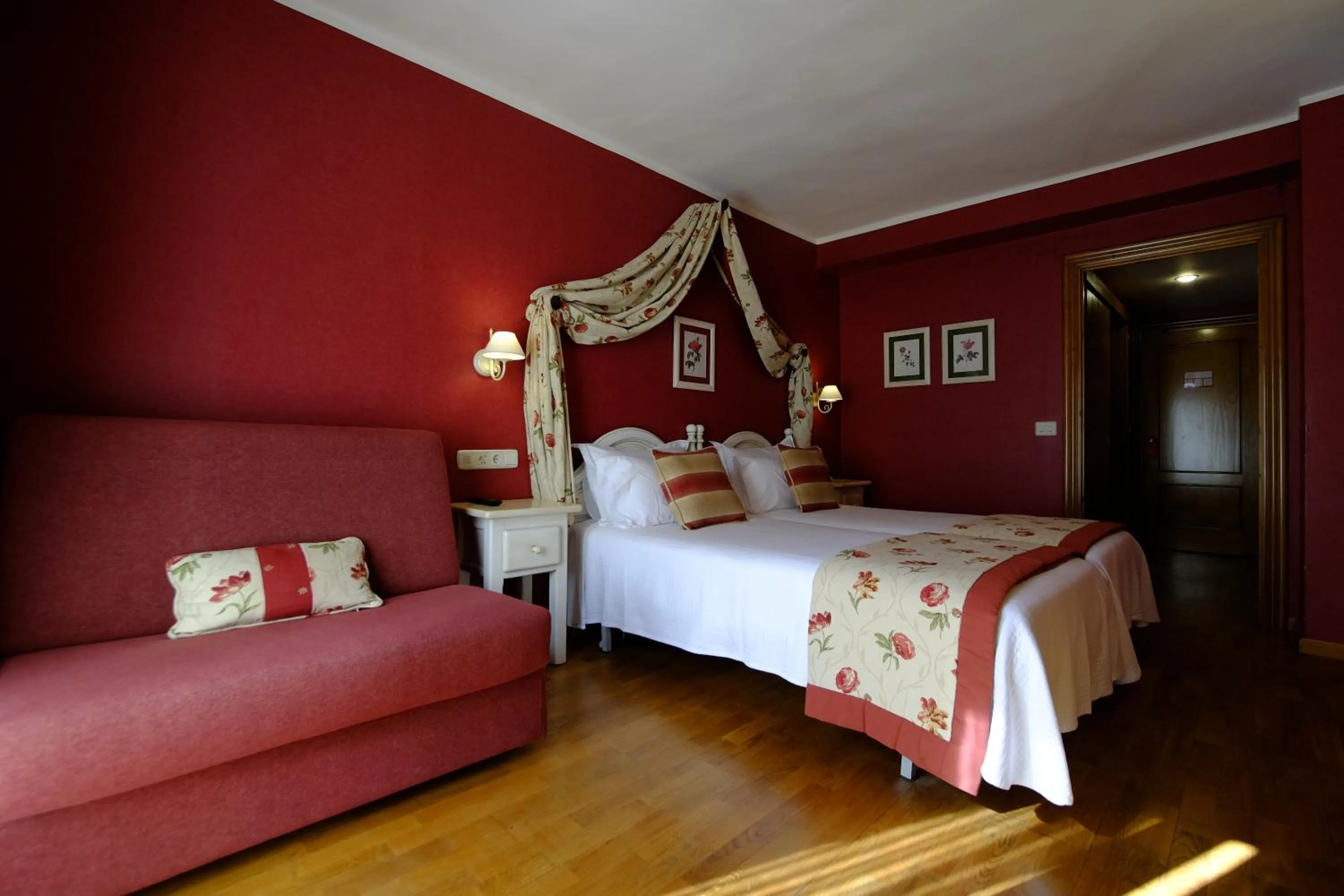 Bedroom in Hotel Pradas Ordesa