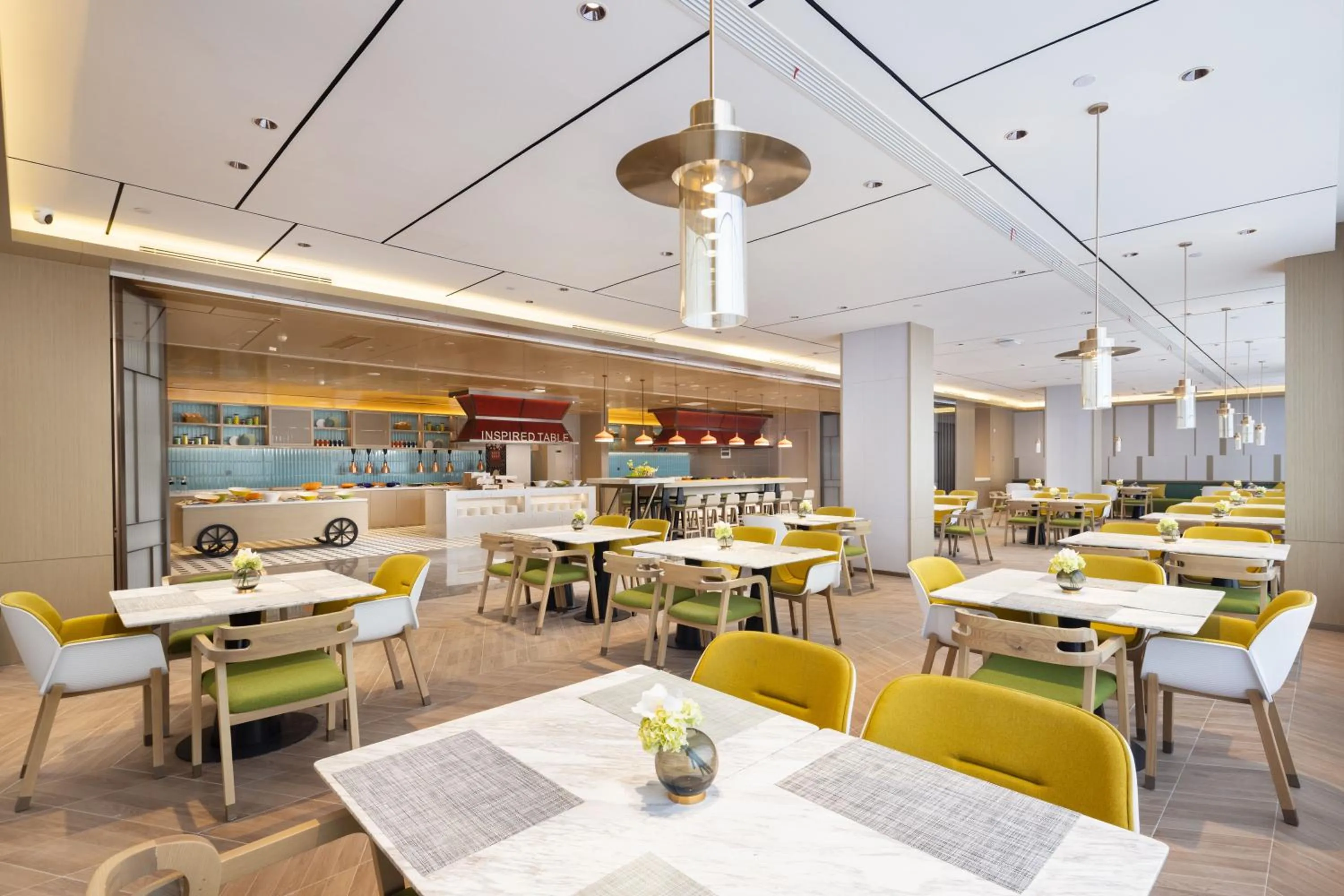 Restaurant/places to eat in Home2 Suite by Hilton Hangzhou East Railway Station