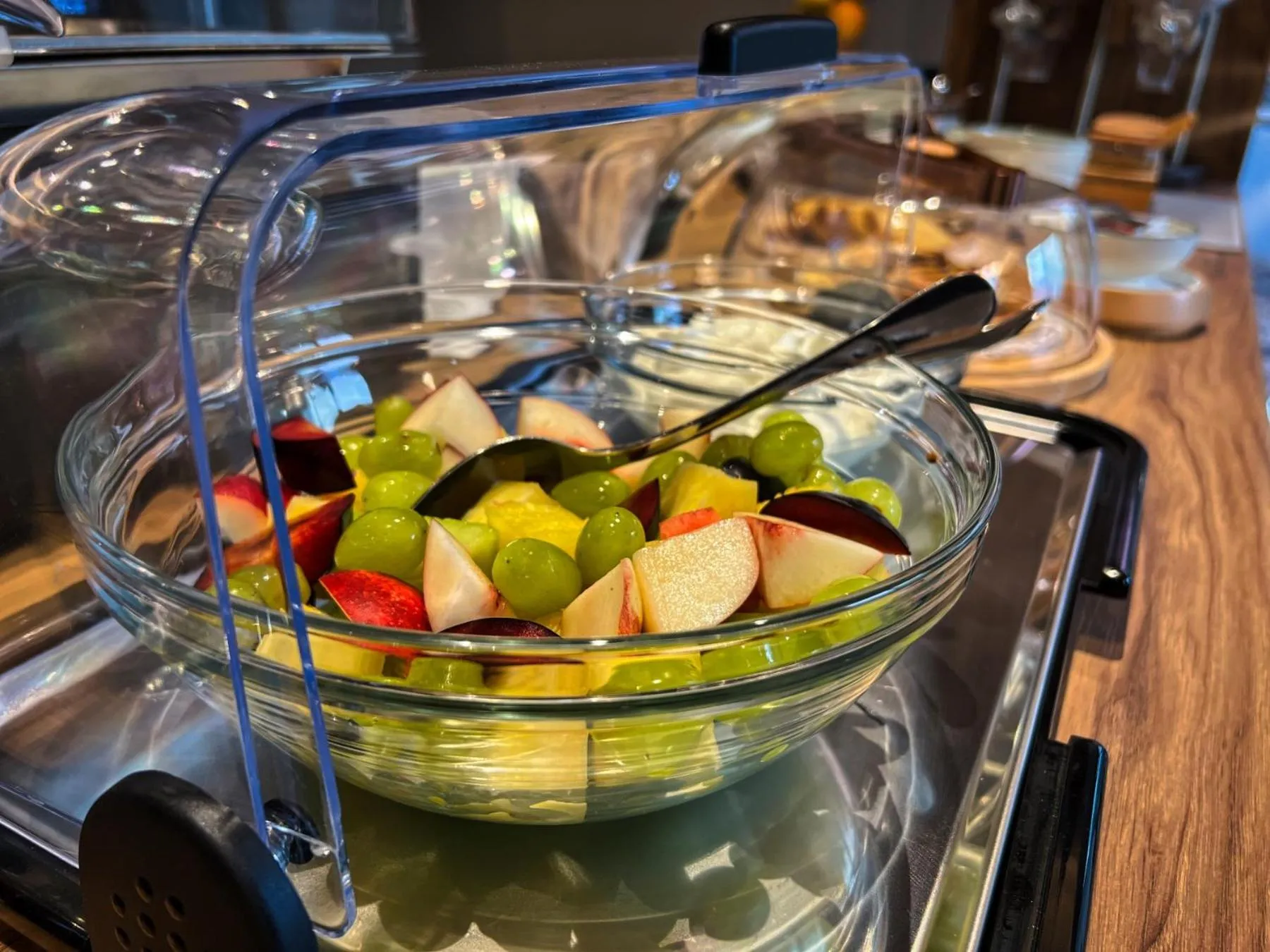 Food and drinks in Wellnest Hotel