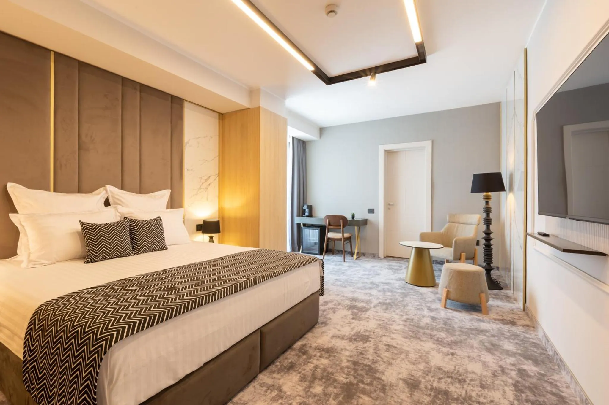 Bed in Hotel Lupa by Bueno