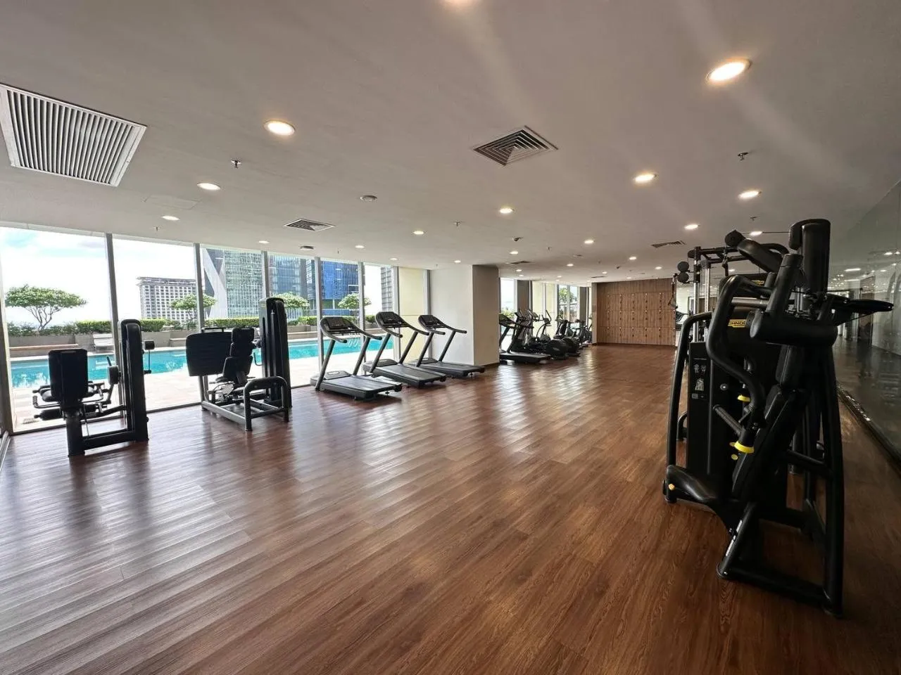 The PeAk Residence, Multi-Apartment by Emma