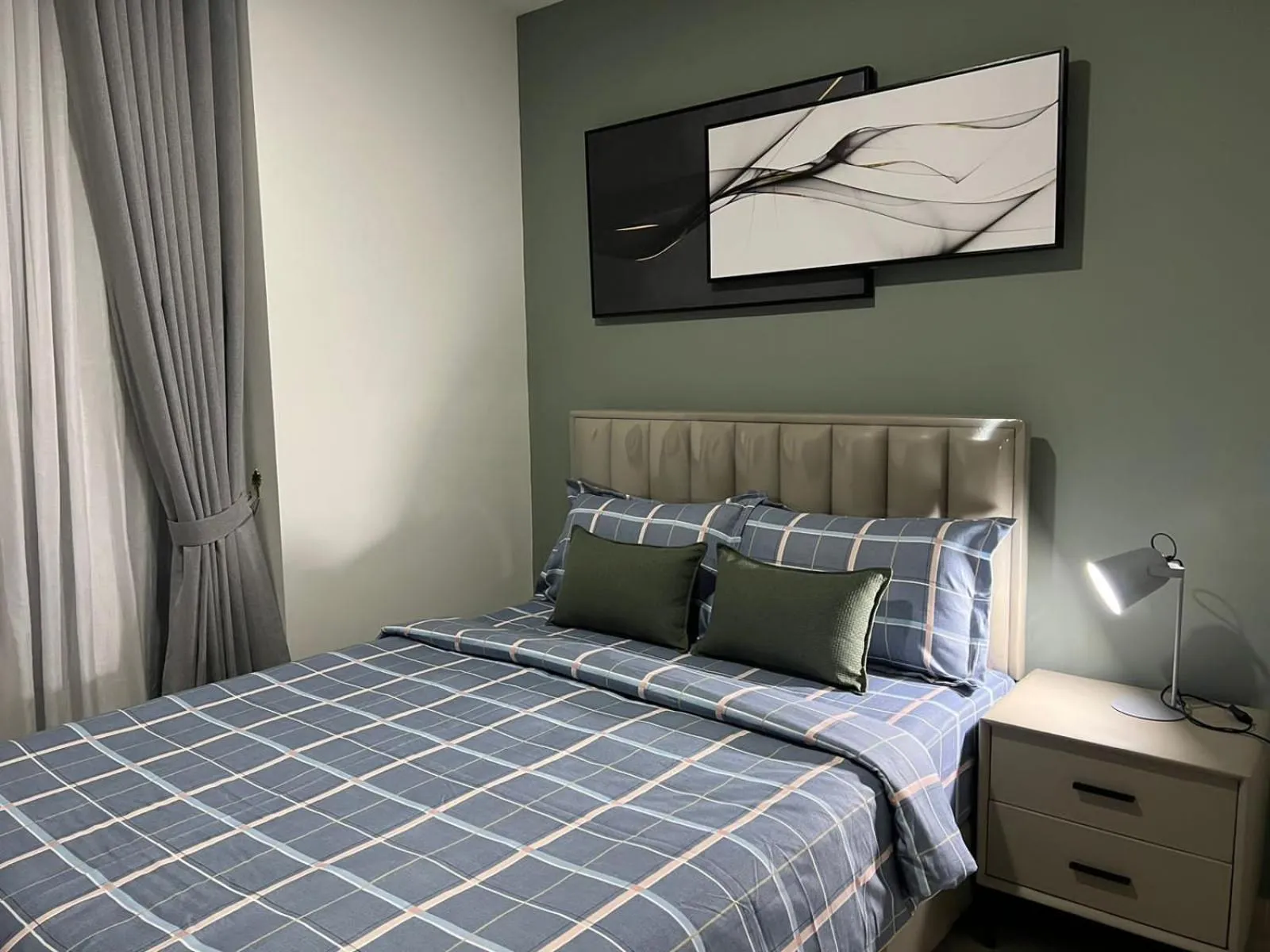 Bed in The PeAk Residence, Multi-Apartment by Emma