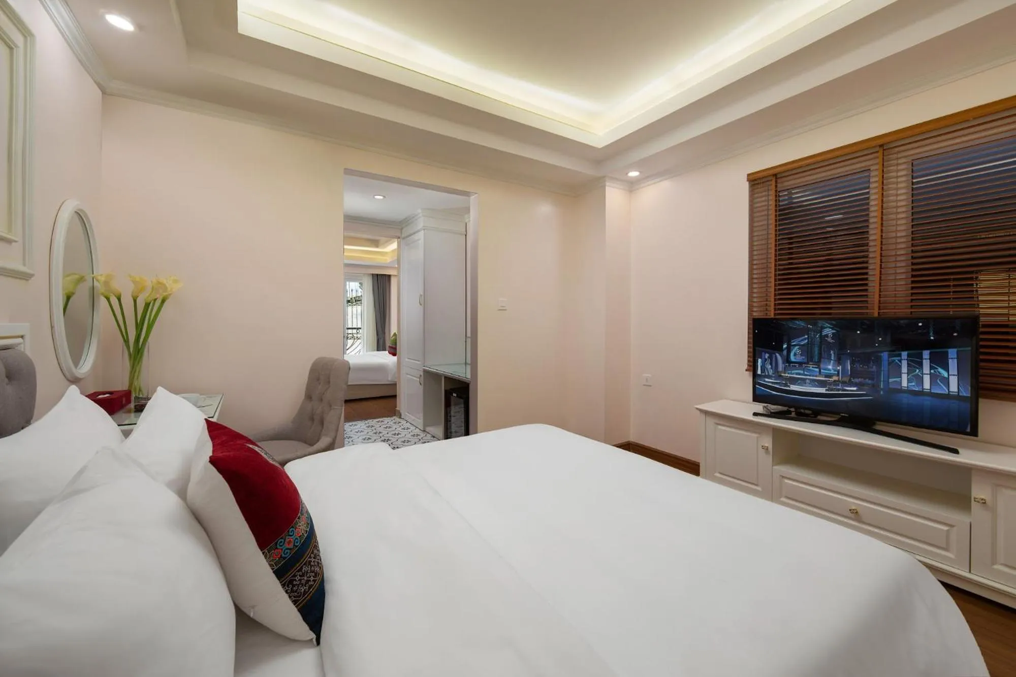 Communal lounge/ TV room, Bed in Sapa Praha Hotel