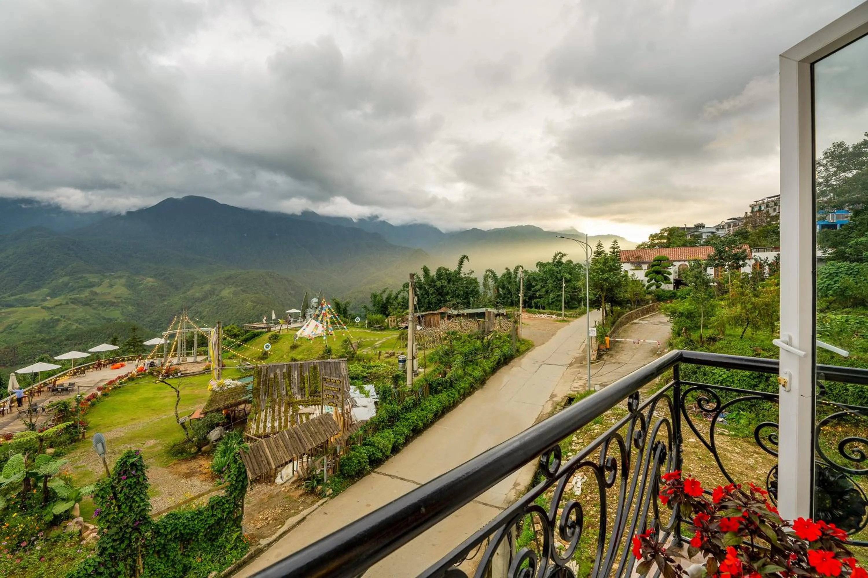 Mountain view in Sapa Praha Hotel