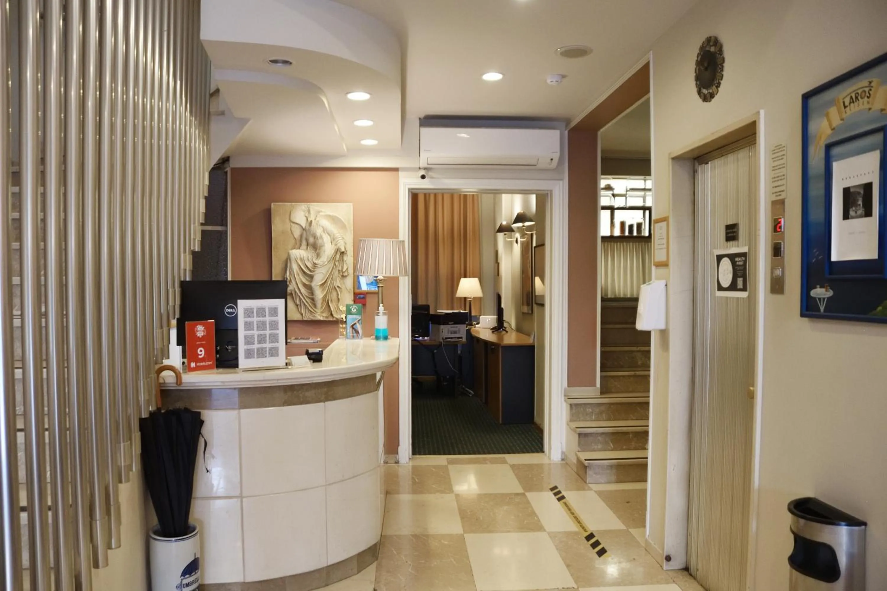 Lobby or reception in Adrian Hotel