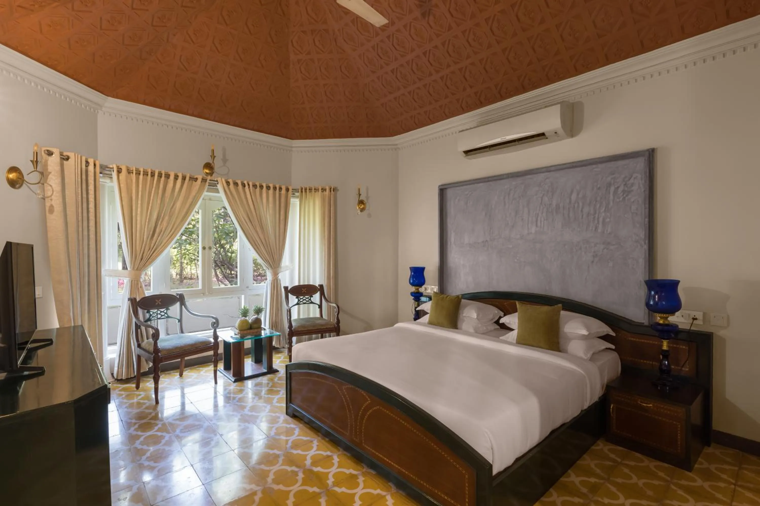 Bedroom, Bed in Kairali - The Ayurvedic Healing Village