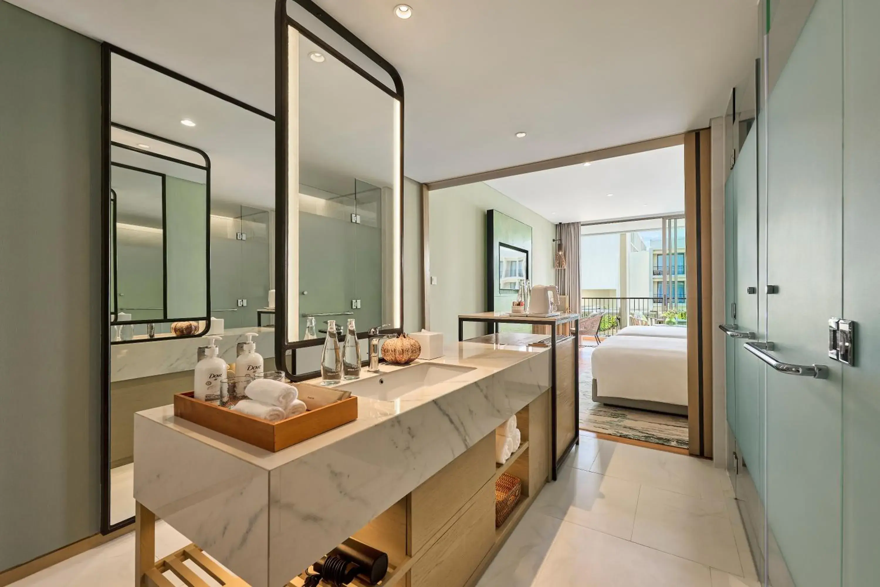 Standard Twin Room - Pool Access in Holiday Inn Resort Bintan Lagoi Beach by IHG Standard Twin Room - Pool Access in Holiday Inn Resort Bintan Lagoi Beach by IHG