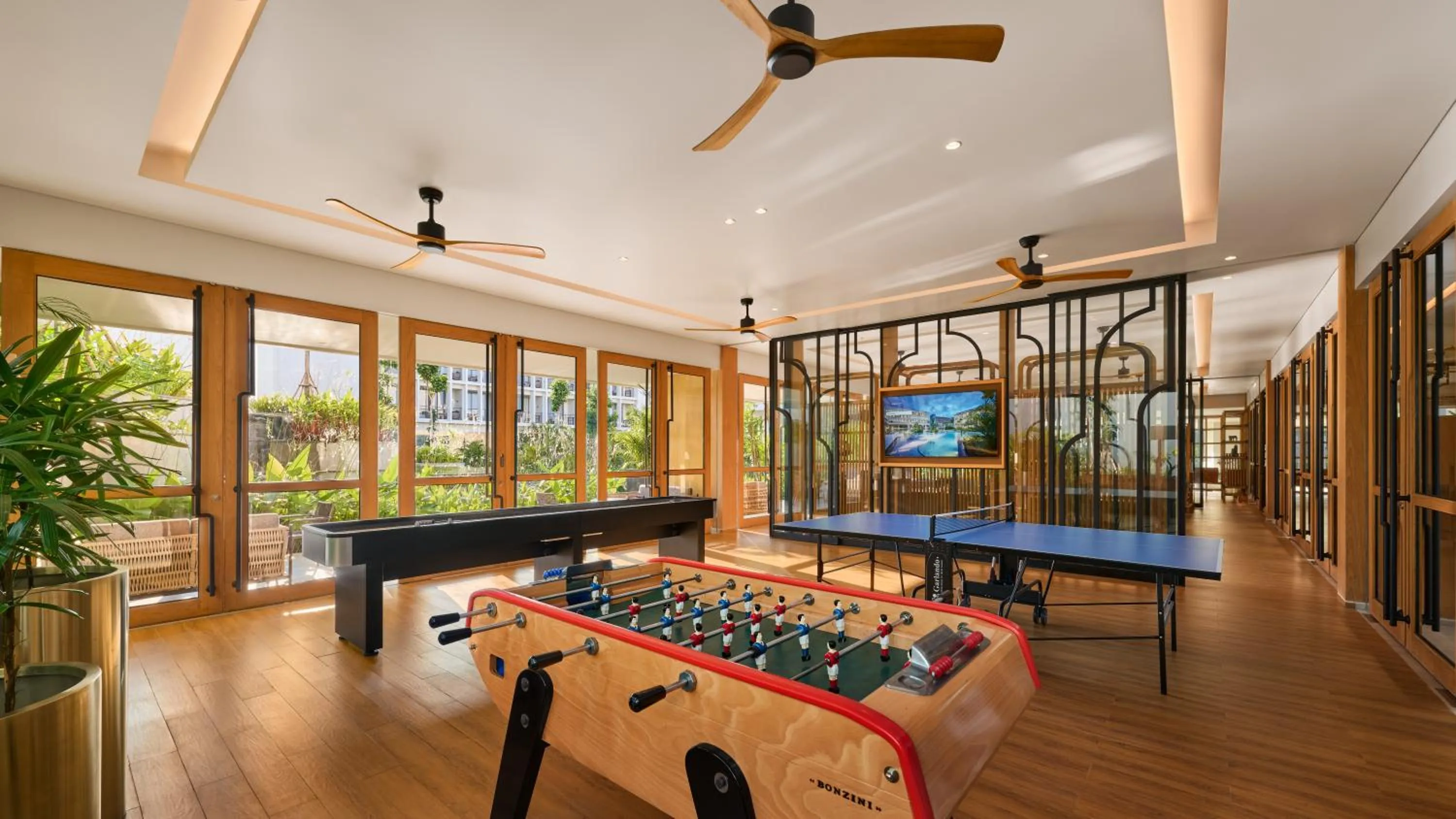 Game Room in Holiday Inn Resort Bintan Lagoi Beach by IHG