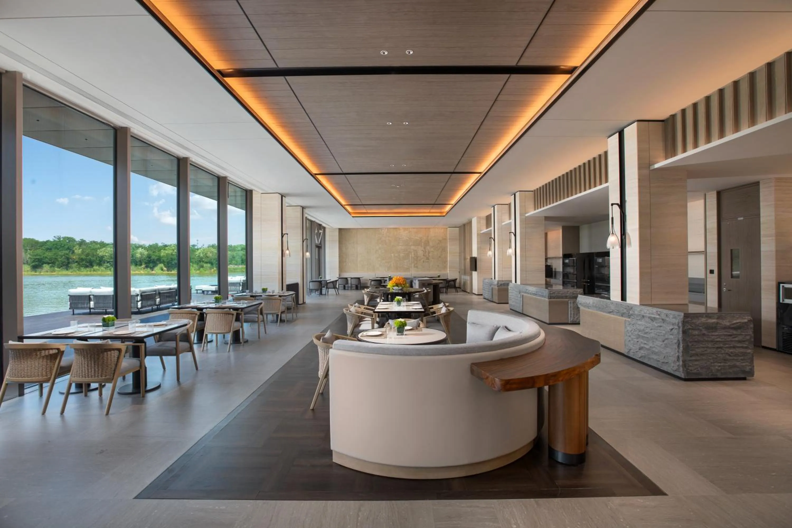 Restaurant/places to eat in Hotel Indigo Beidaihe