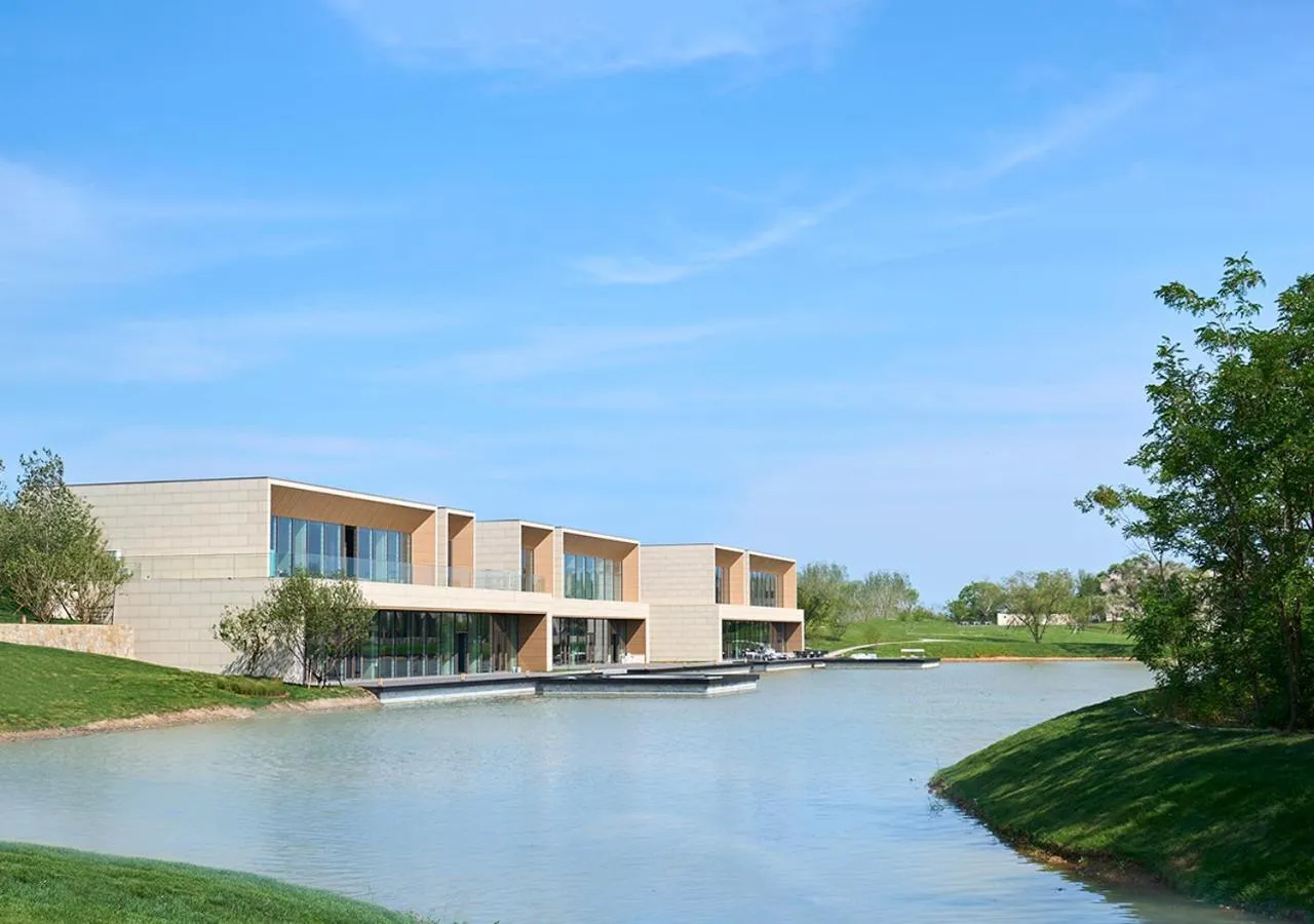 Property building in Hotel Indigo Beidaihe