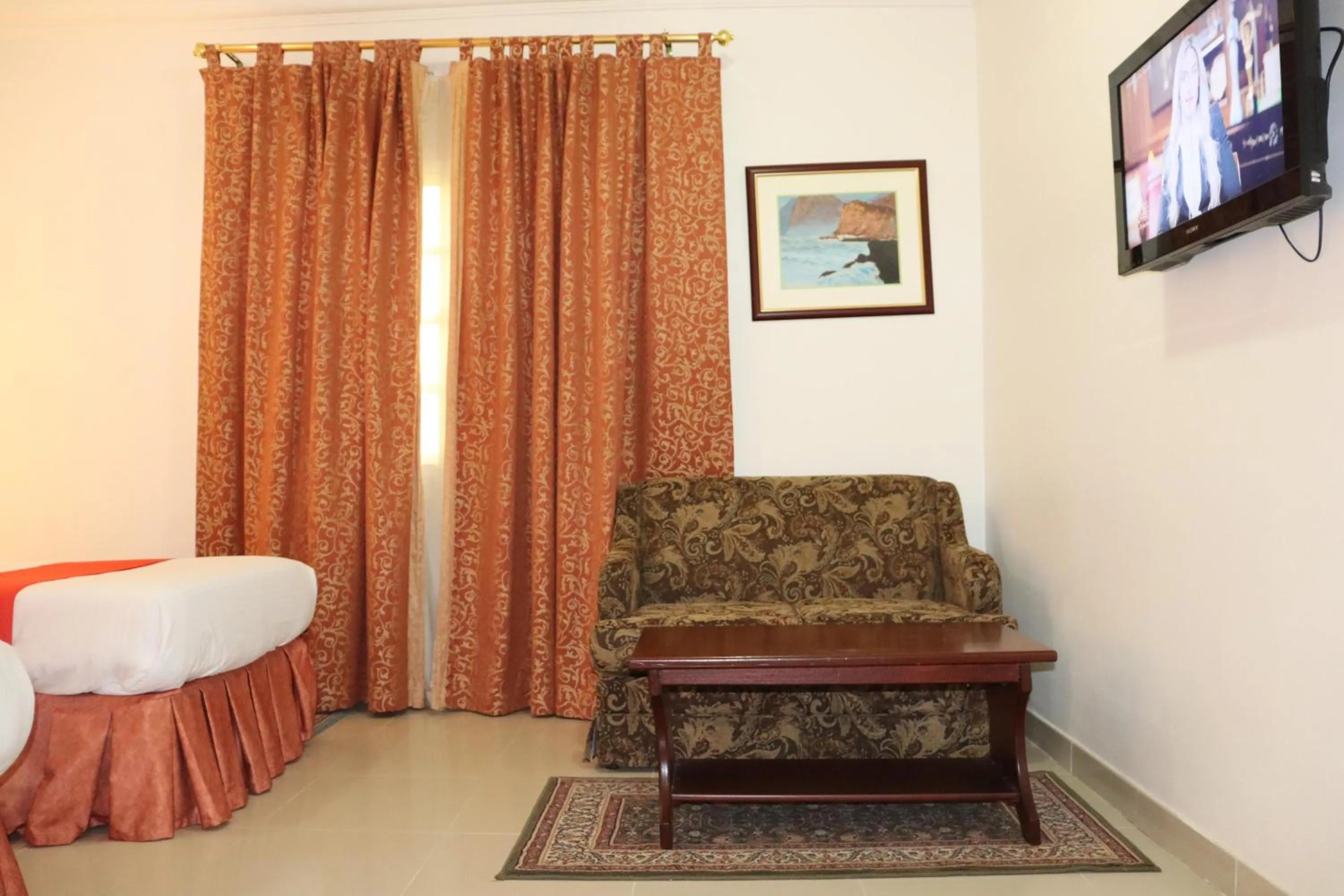 Bed in Dahlia Sohar Hotel Apartments