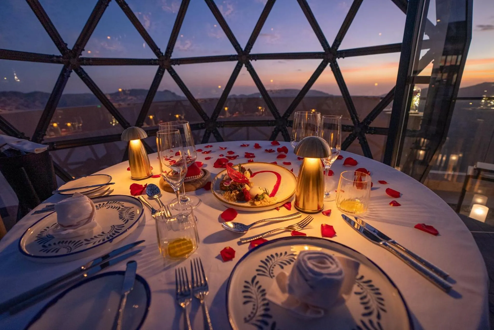 Restaurant/places to eat in Hotel Indigo Jabal Akhdar Resort & Spa by IHG