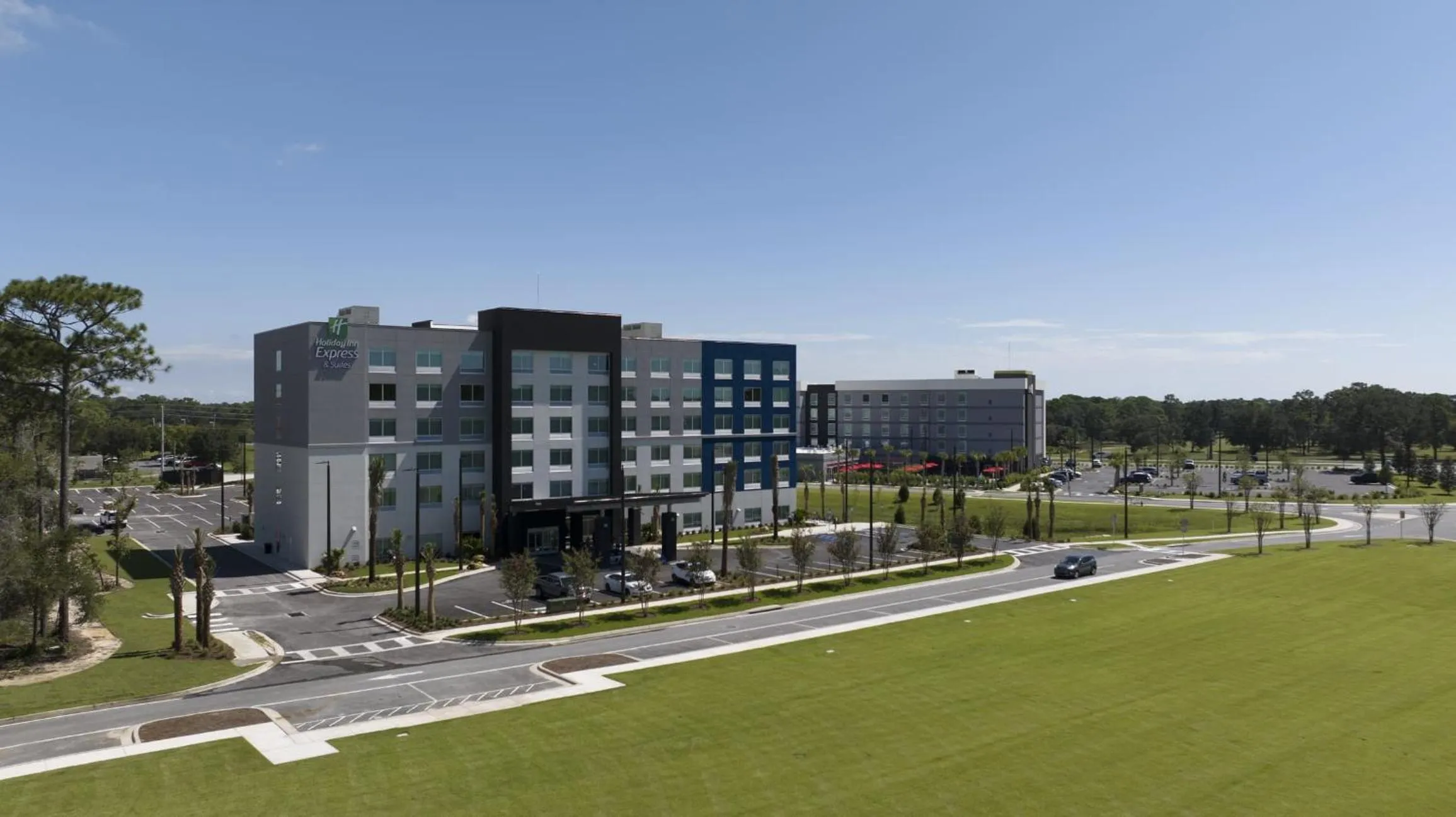 Property building in Holiday Inn Express & Suites Fort Walton Beach - Eglin Area by IHG