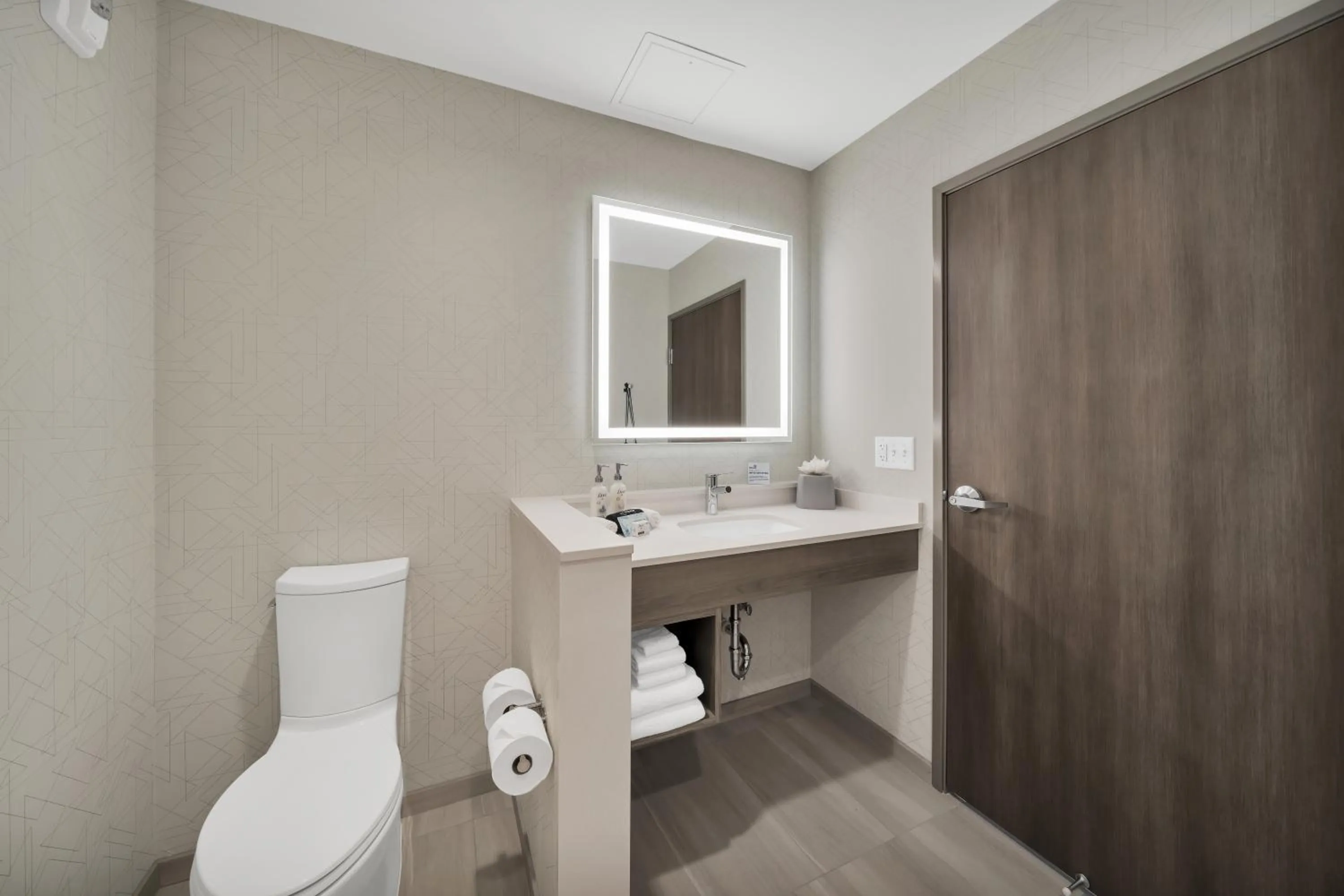 Toilet in Holiday Inn Express & Suites Fort Walton Beach - Eglin Area by IHG