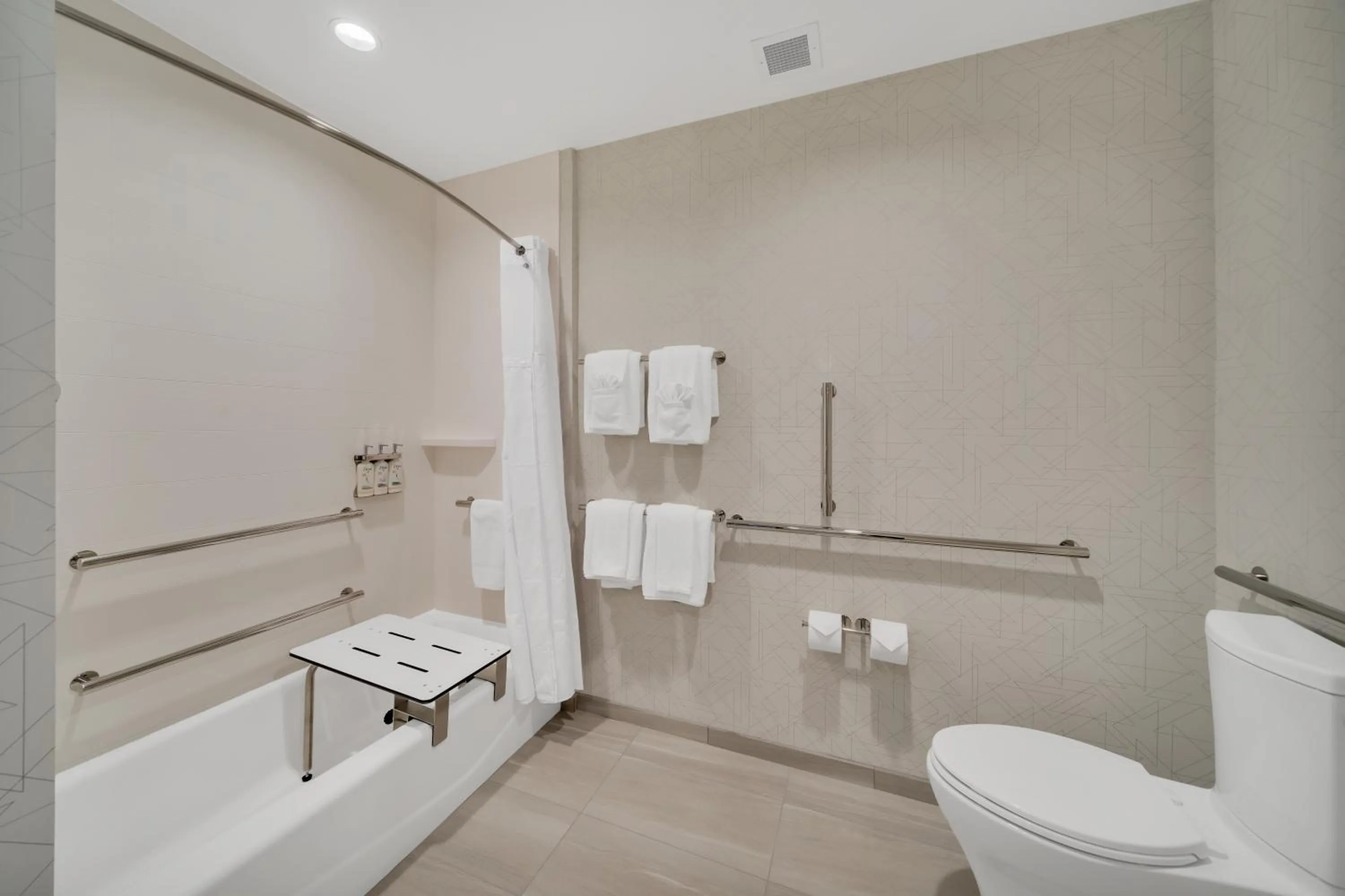 Shower in Holiday Inn Express & Suites Fort Walton Beach - Eglin Area by IHG