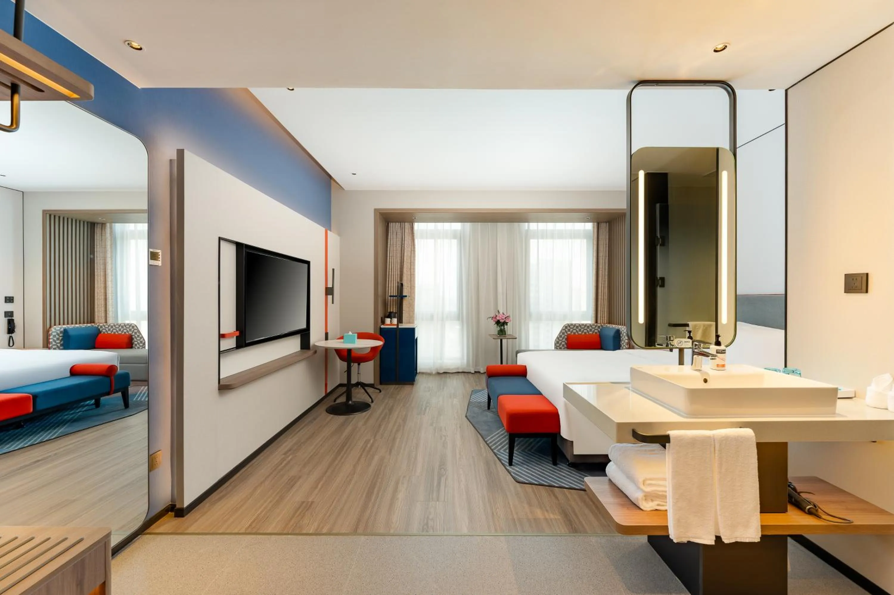 Bed in Holiday Inn Express Haimen City Center by IHG