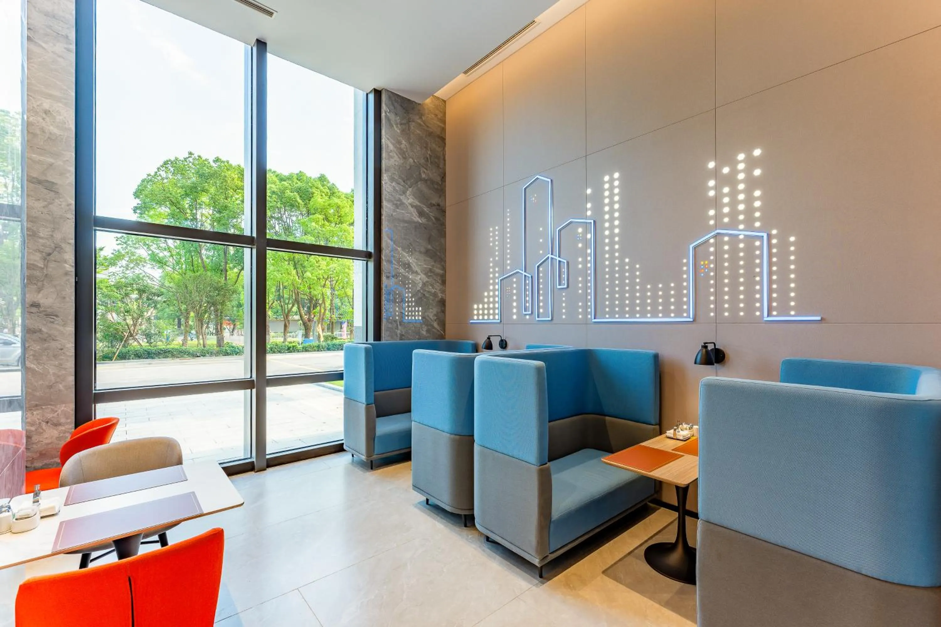 Breakfast in Holiday Inn Express Haimen City Center by IHG