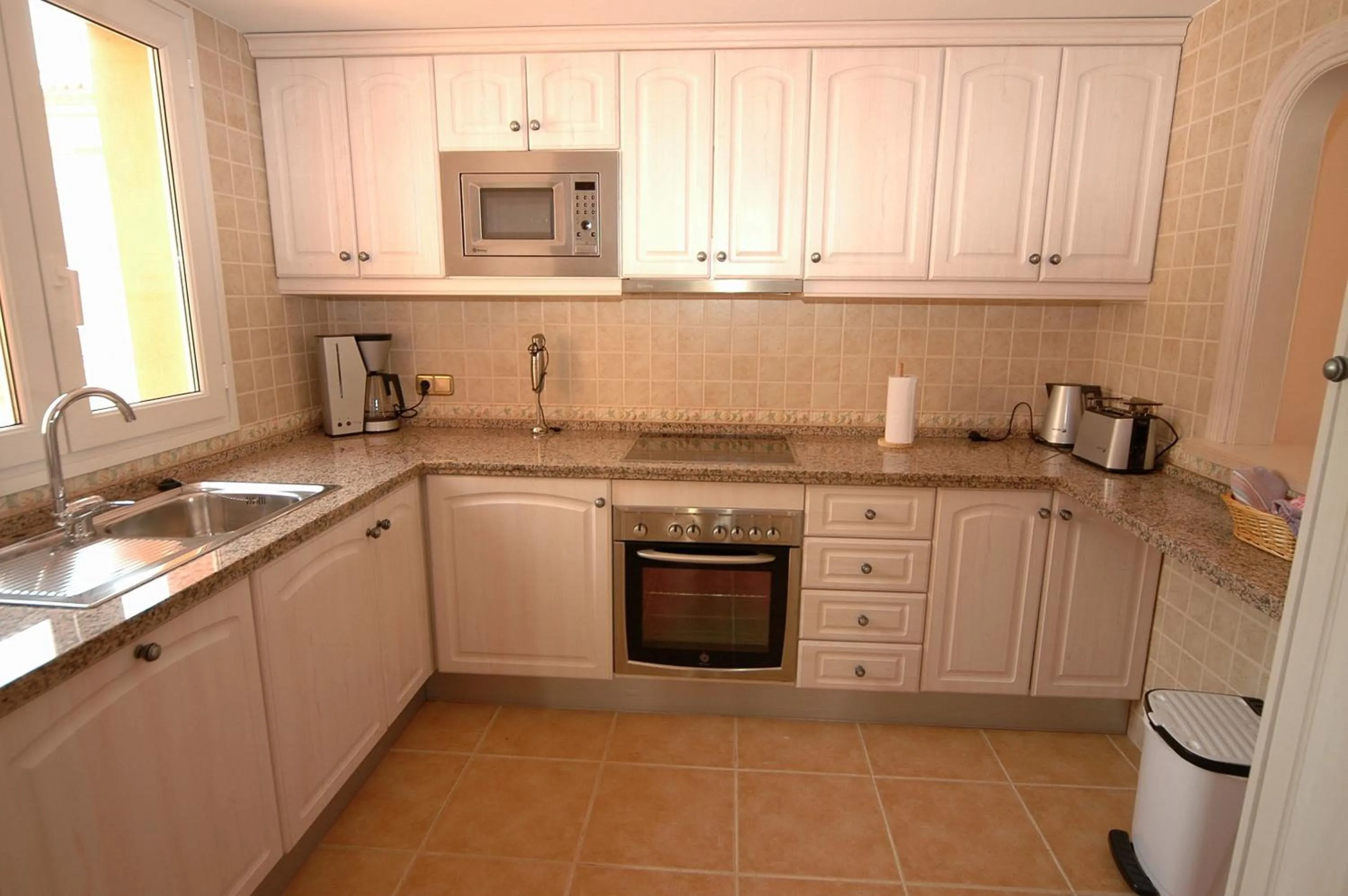 Coffee/tea facilities in Marbella Beach Resort at Club Playa Real