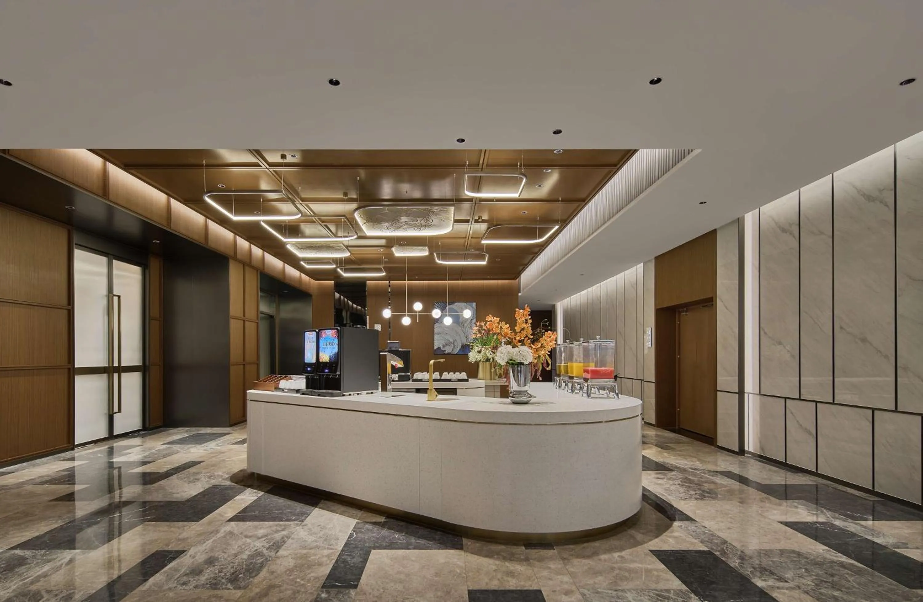Dining area in Hilton Garden Inn Tianjin Railway Station