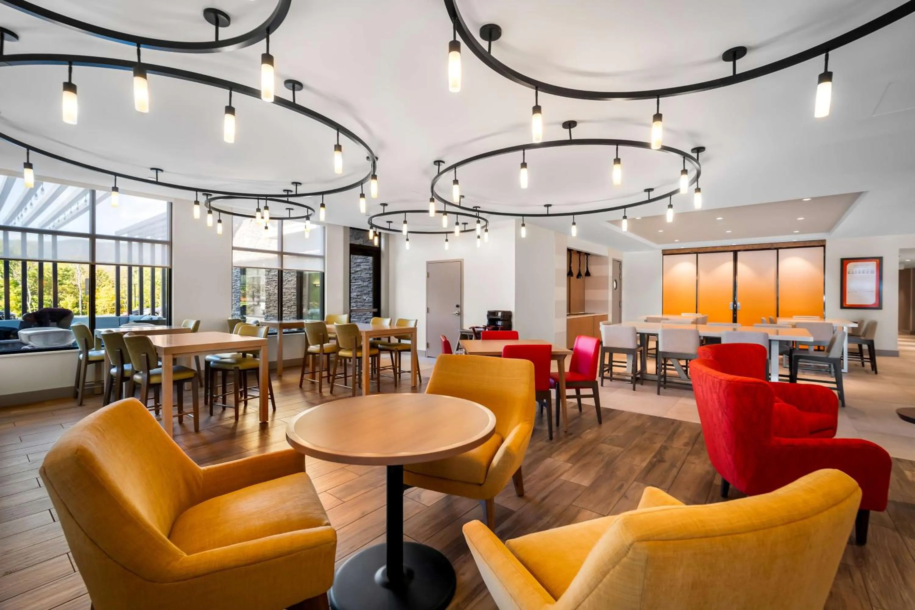 Restaurant/places to eat in Hilton Garden Inn North Conway