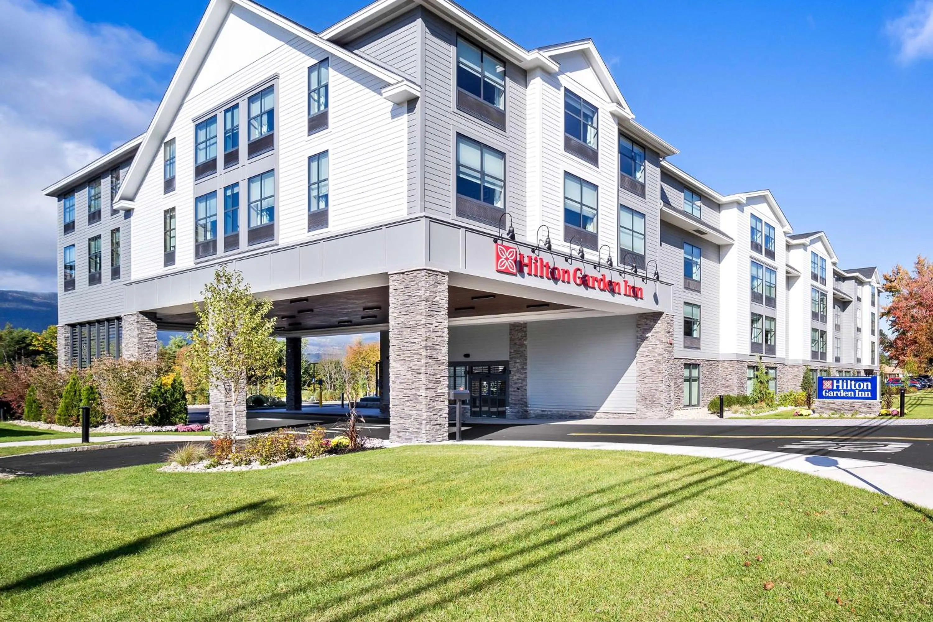 Property building in Hilton Garden Inn North Conway