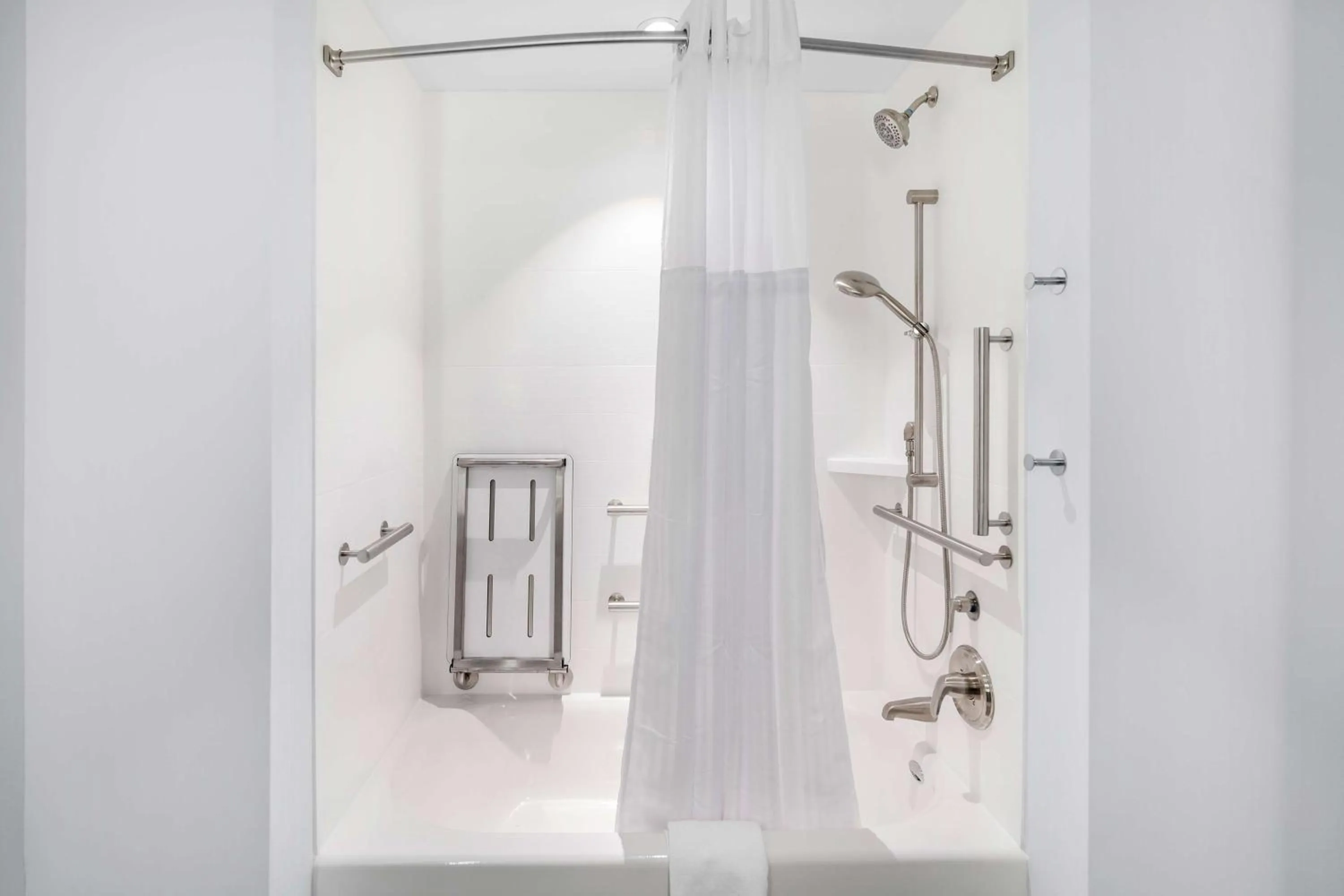 Bathroom in Hilton Garden Inn North Conway