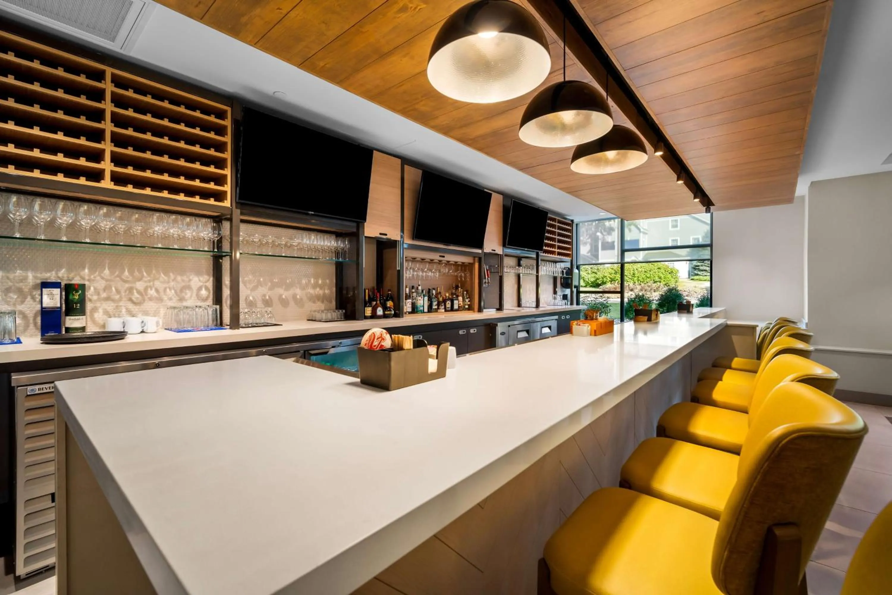 Restaurant/places to eat in Hilton Garden Inn North Conway