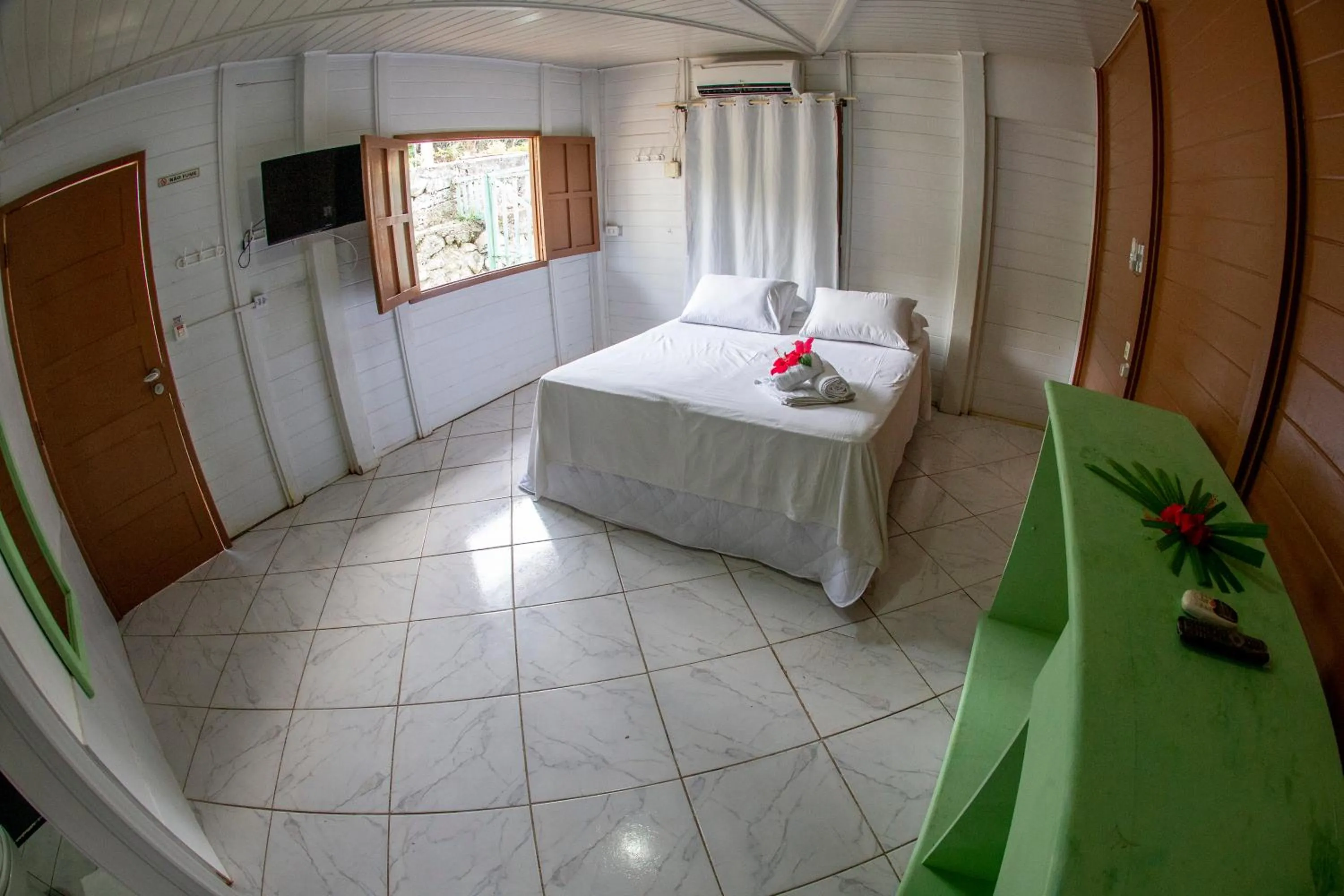 Photo of the whole room in Pousada Sol e Mar Noronha