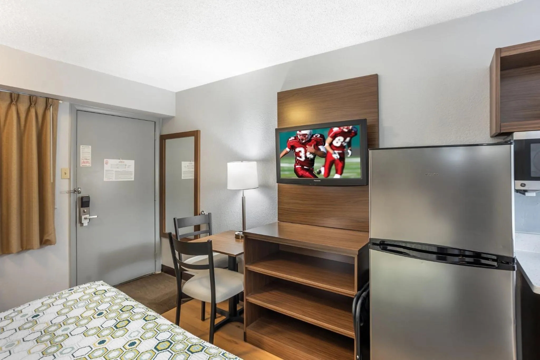 Photo of the whole room, Bed in HomeTowne Studios by Red Roof Danville, PA