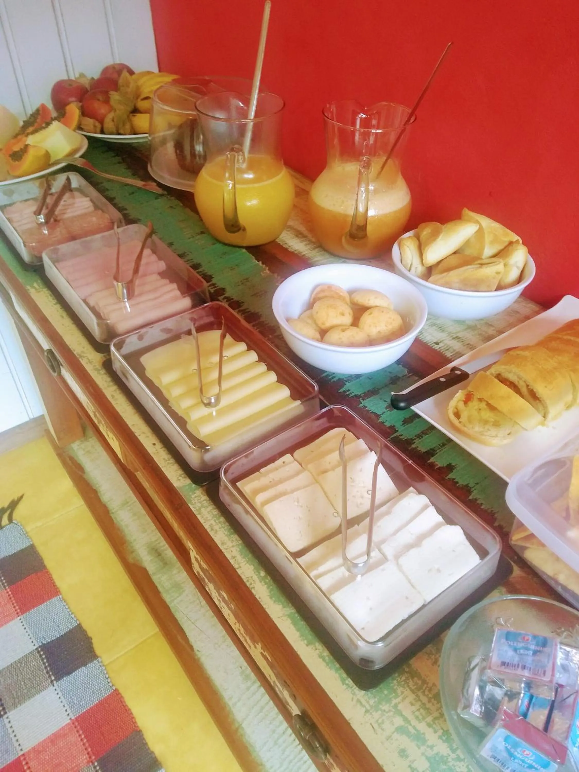 Food and drinks in Nas Nuvens Hospedaria