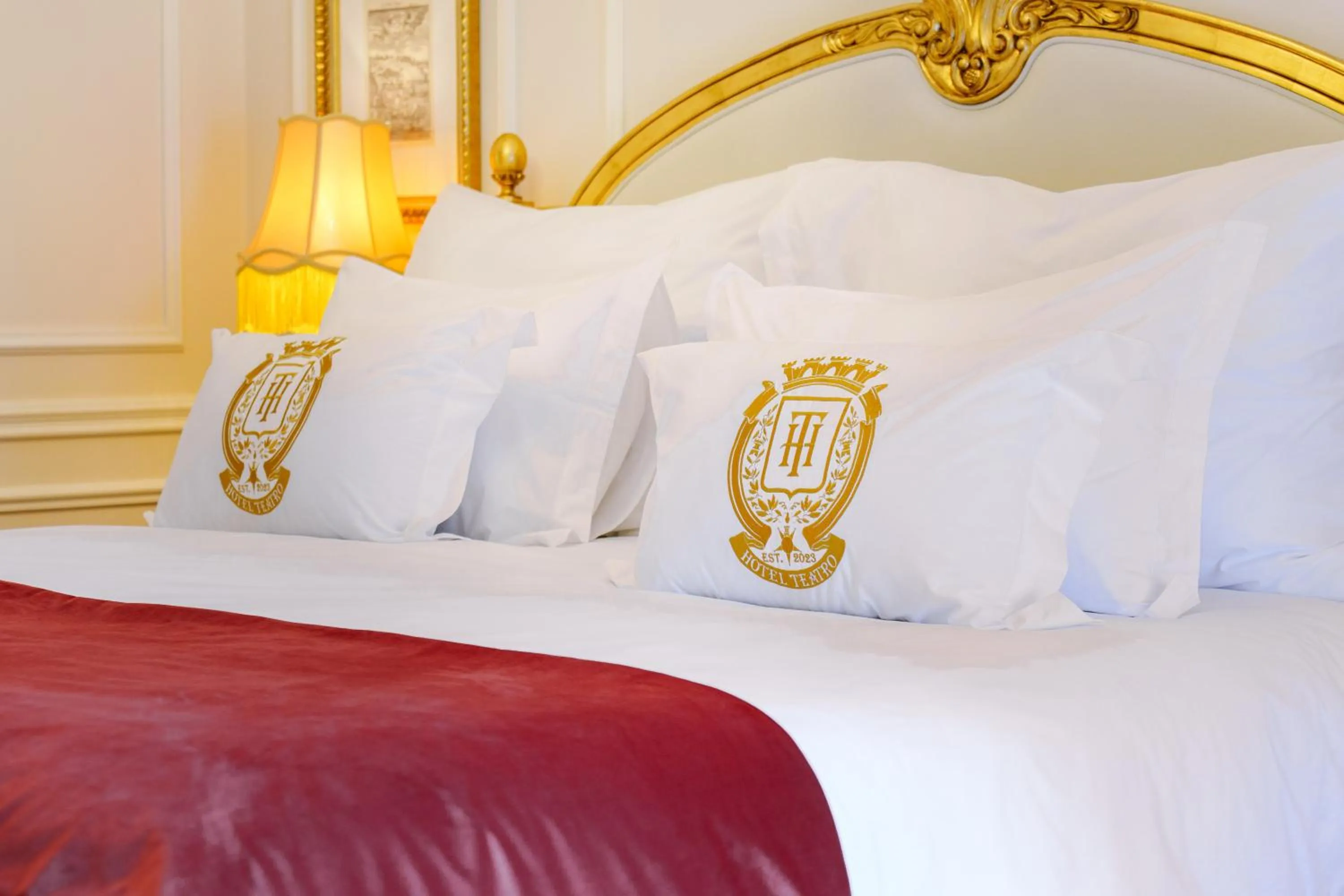 Bed in Boutique Hotel Teatro