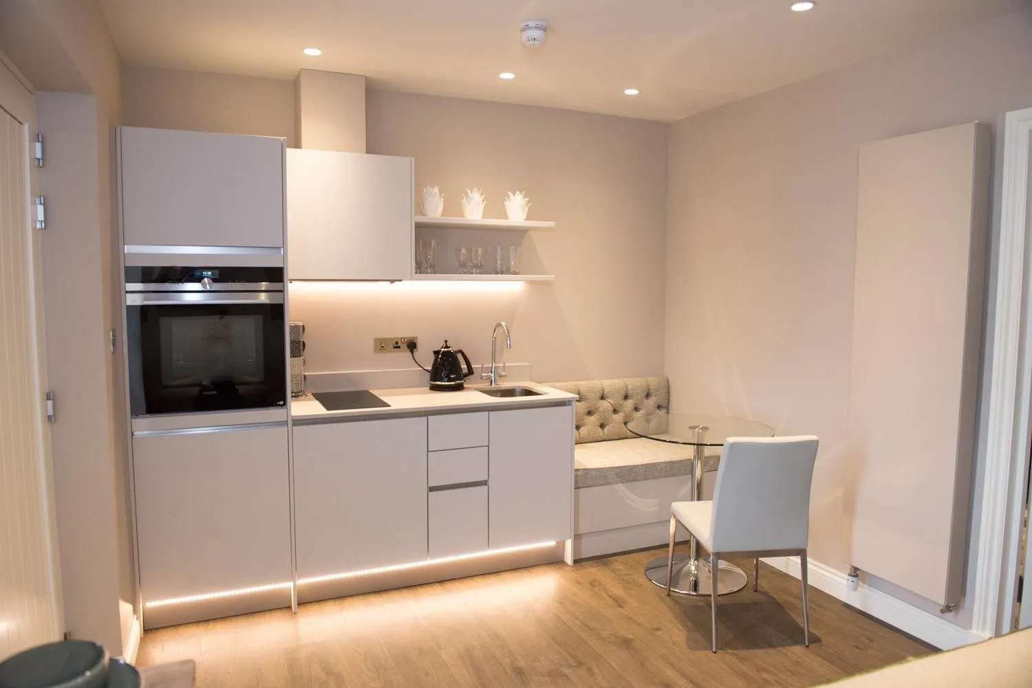 Kitchen or kitchenette in Roundthorn Country House & Luxury Apartments
