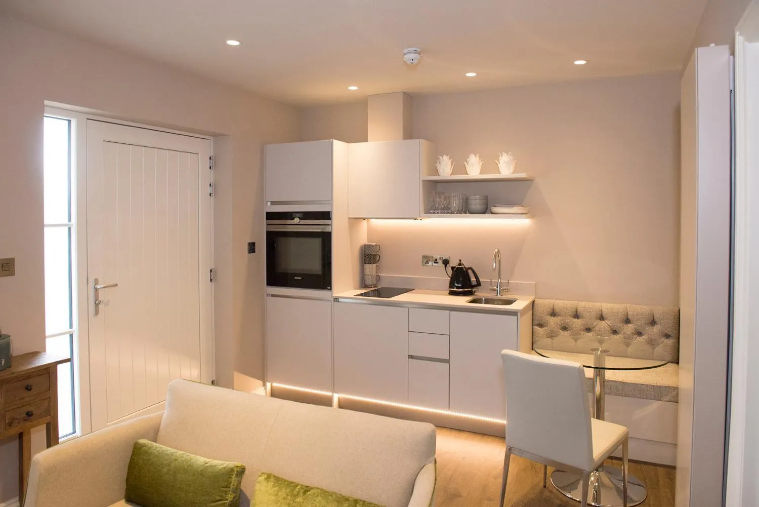 Kitchen or kitchenette in Roundthorn Country House & Luxury Apartments