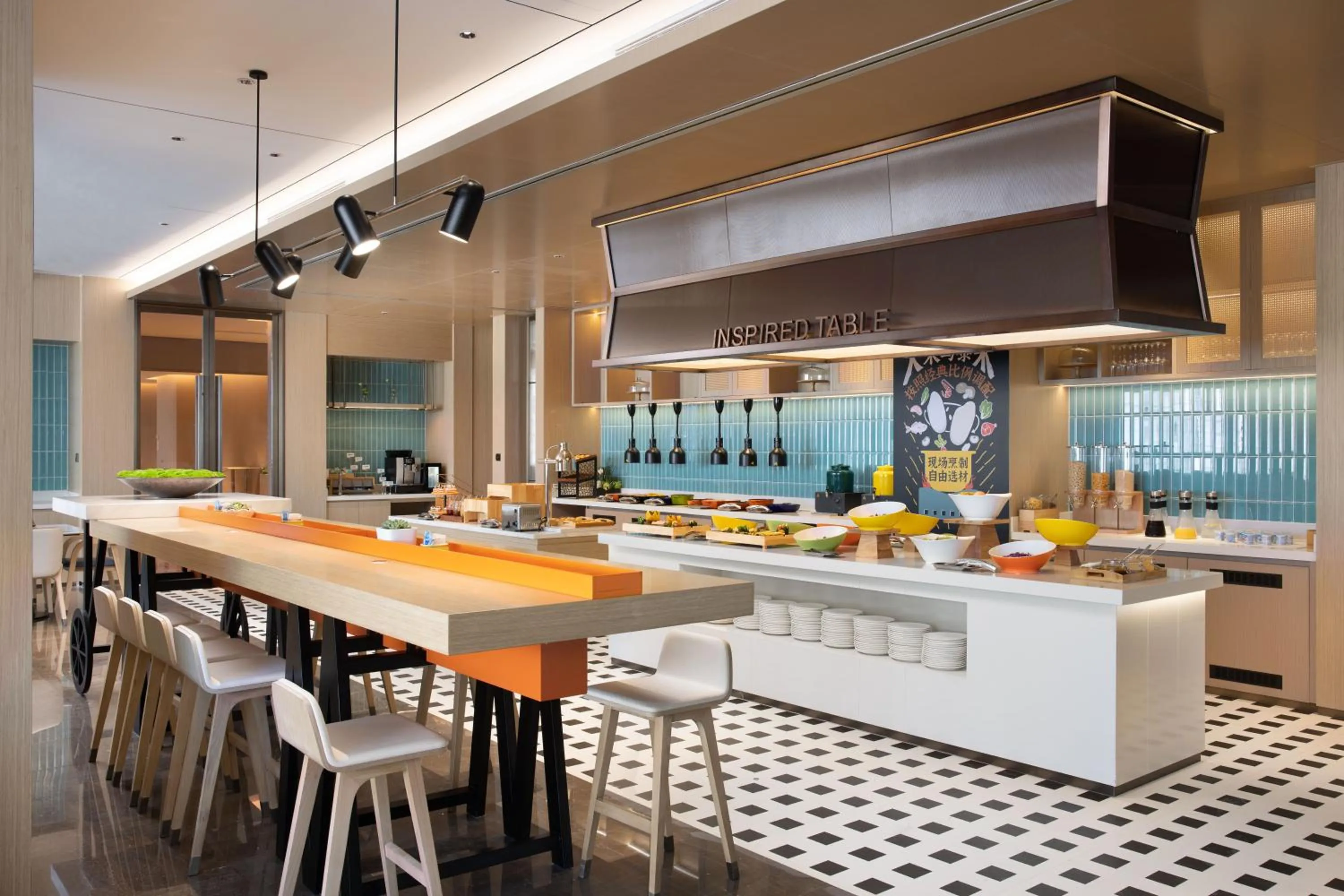 Restaurant/places to eat in Home2 Suite by Hilton Hangzhou Qianjiang New Town