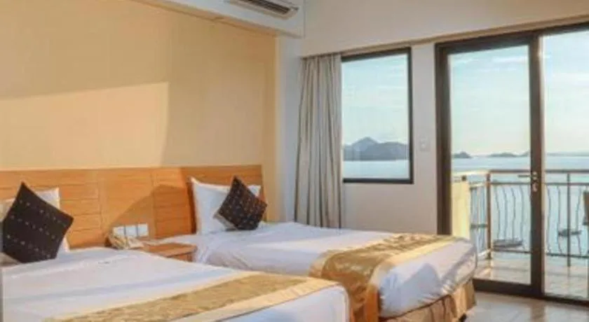 Bed in Laprima Hotel