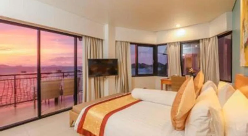 Bed in Laprima Hotel