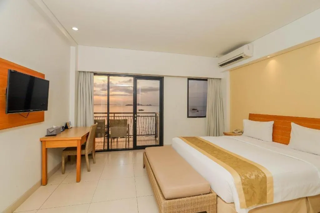 Bed in Laprima Hotel