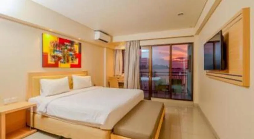 Bed in Laprima Hotel