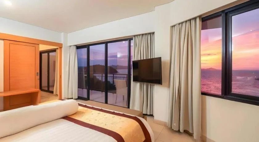 Bed in Laprima Hotel