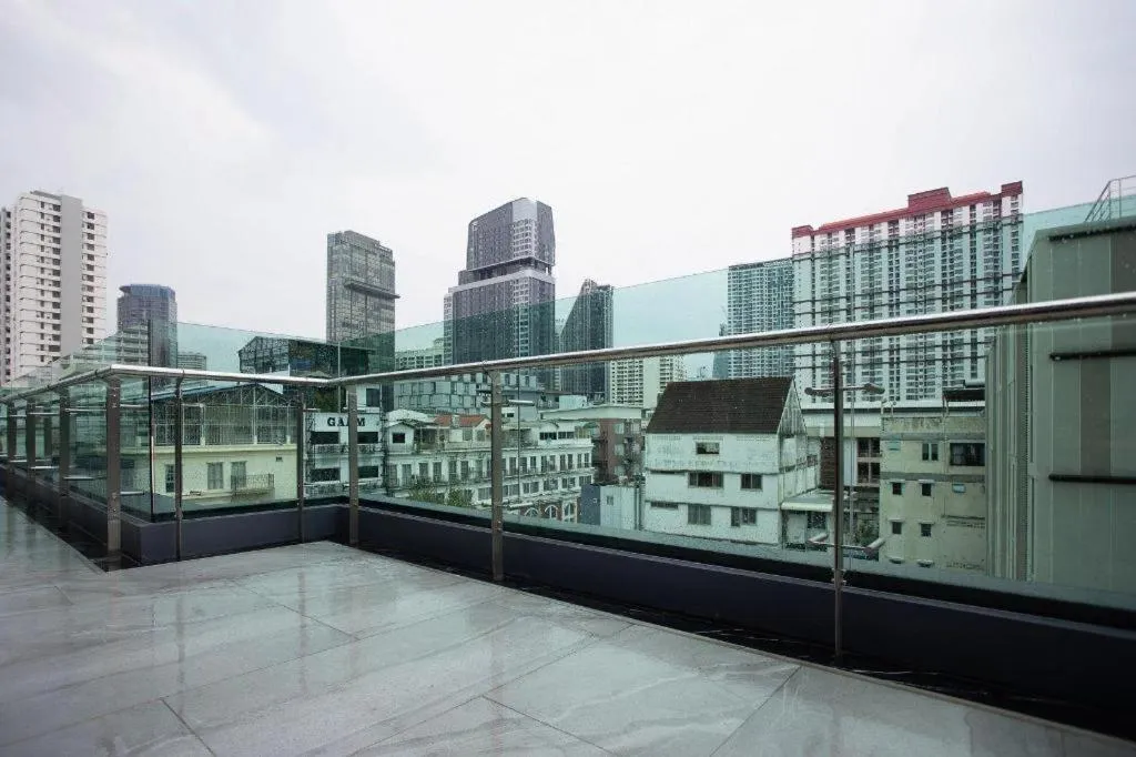 First Pride Hotel Bangkok