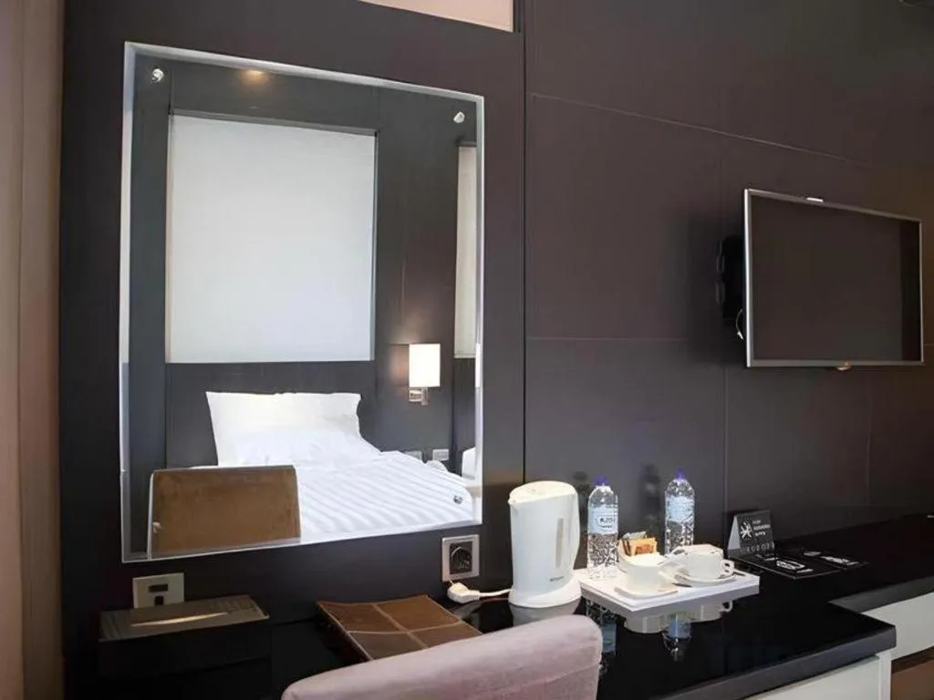 Bed in Karlita Hotel Tegal